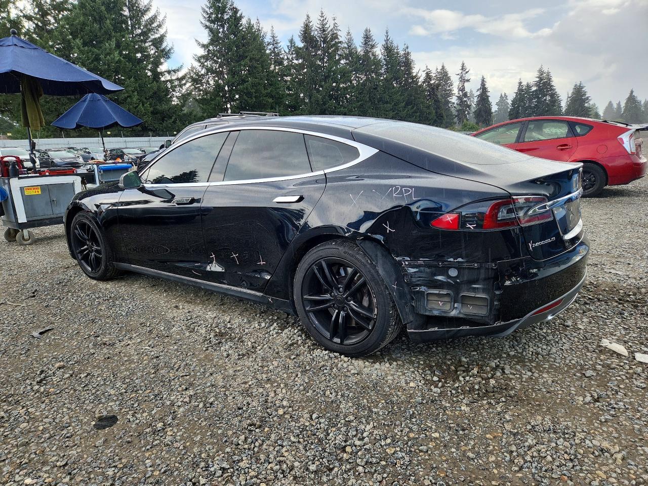 2014 Tesla Model S Black vin: 5YJSA1H16EFP42176