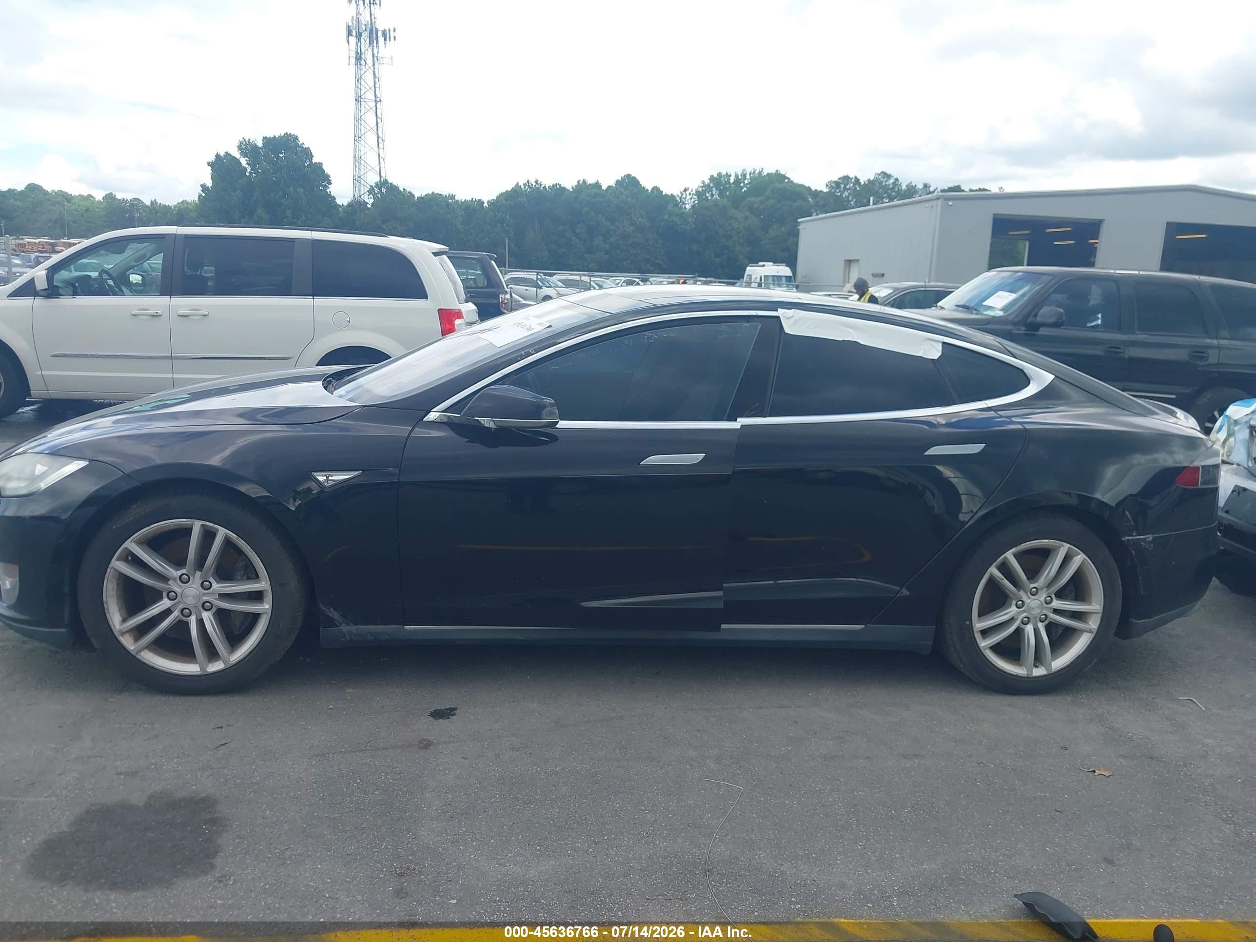 2014 Tesla Model S P85 Black vin: 5YJSA1H16EFP45613