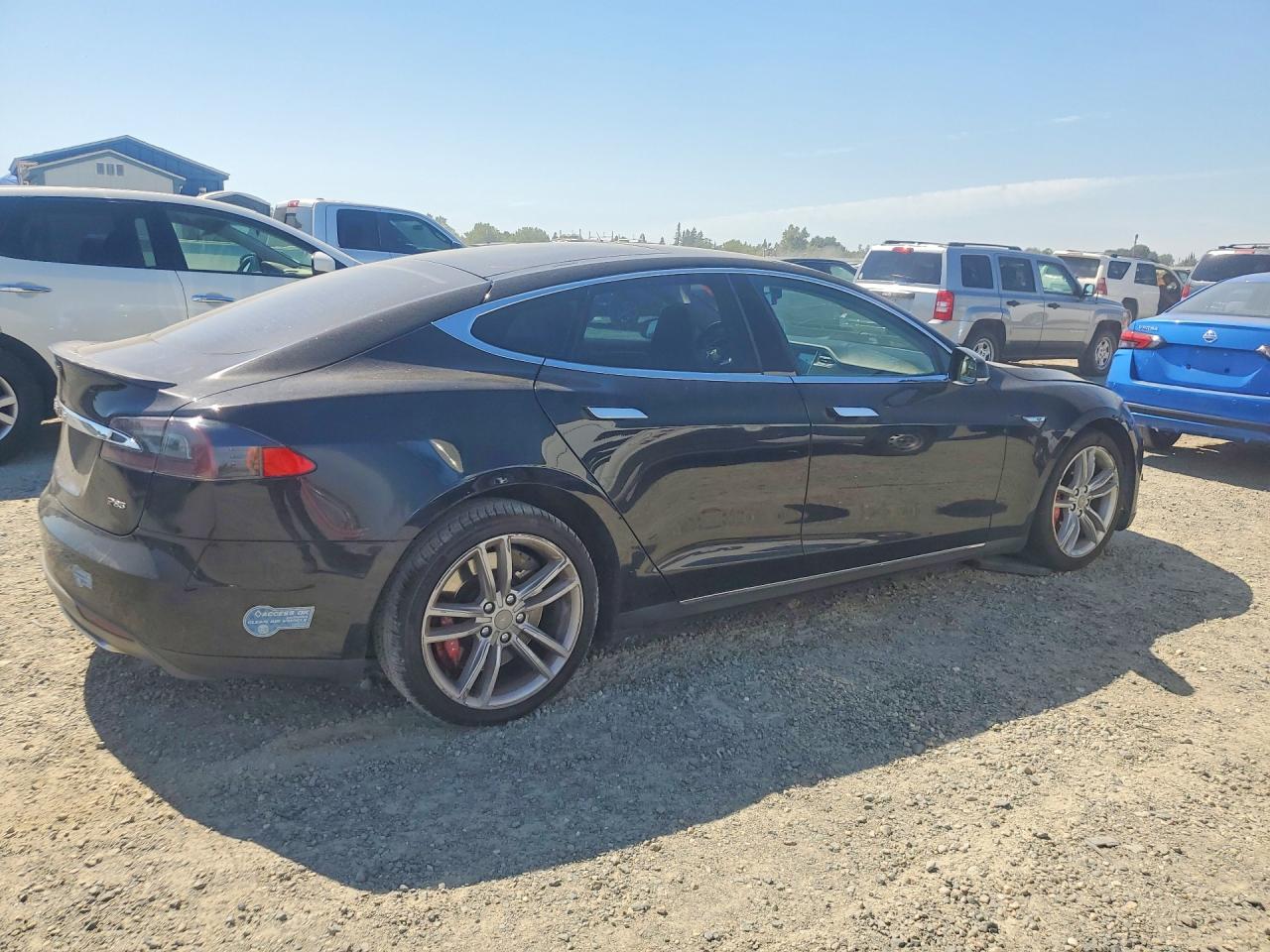 2014 Tesla Model S Black vin: 5YJSA1H16EFP47507