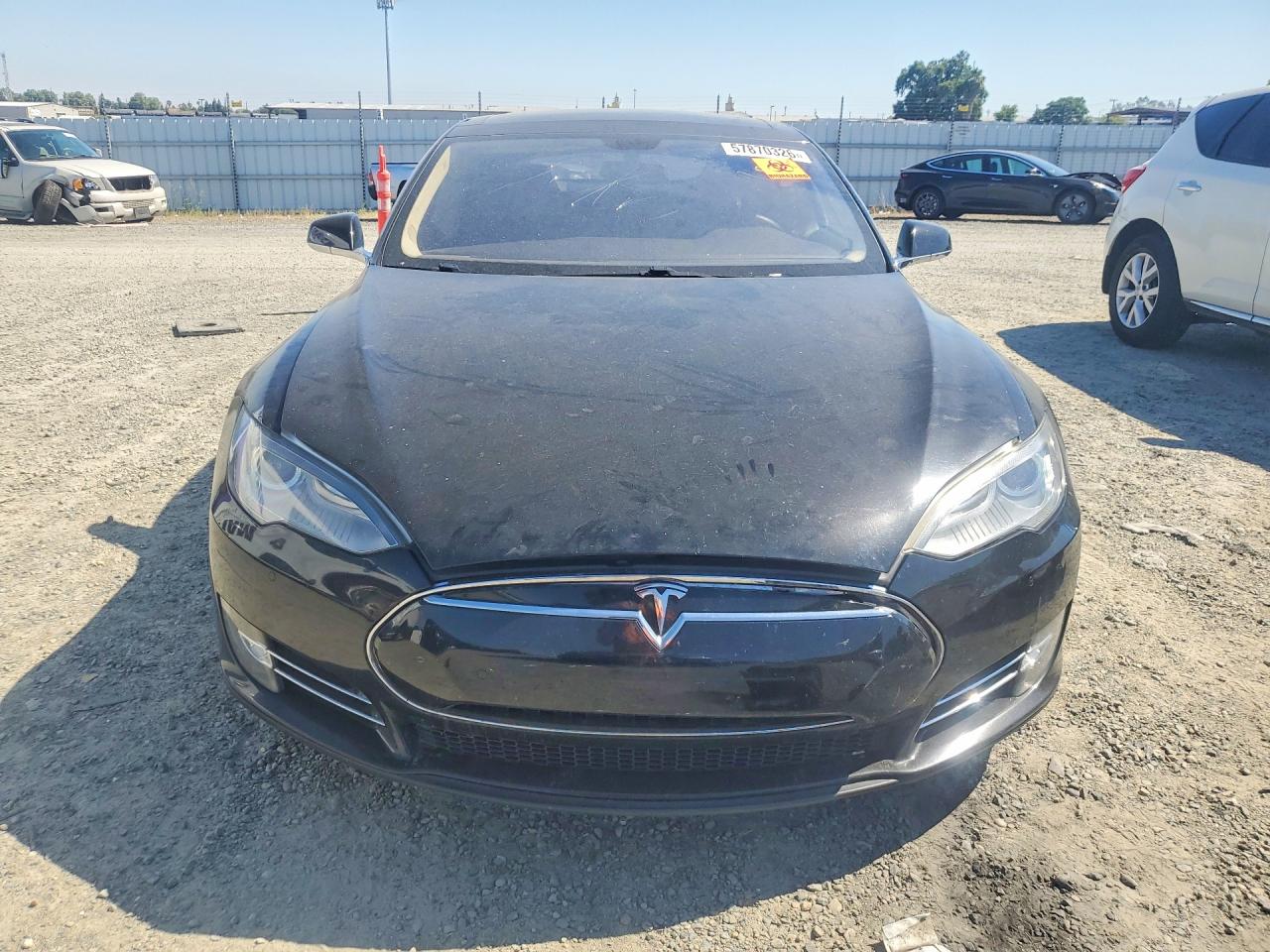 2014 Tesla Model S Black vin: 5YJSA1H16EFP47507