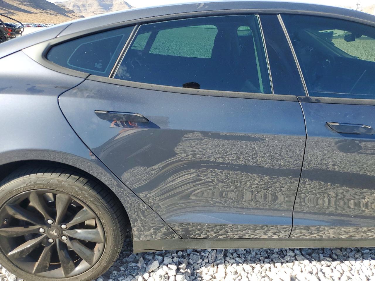 2014 Tesla Model S Gray vin: 5YJSA1H16EFP50942