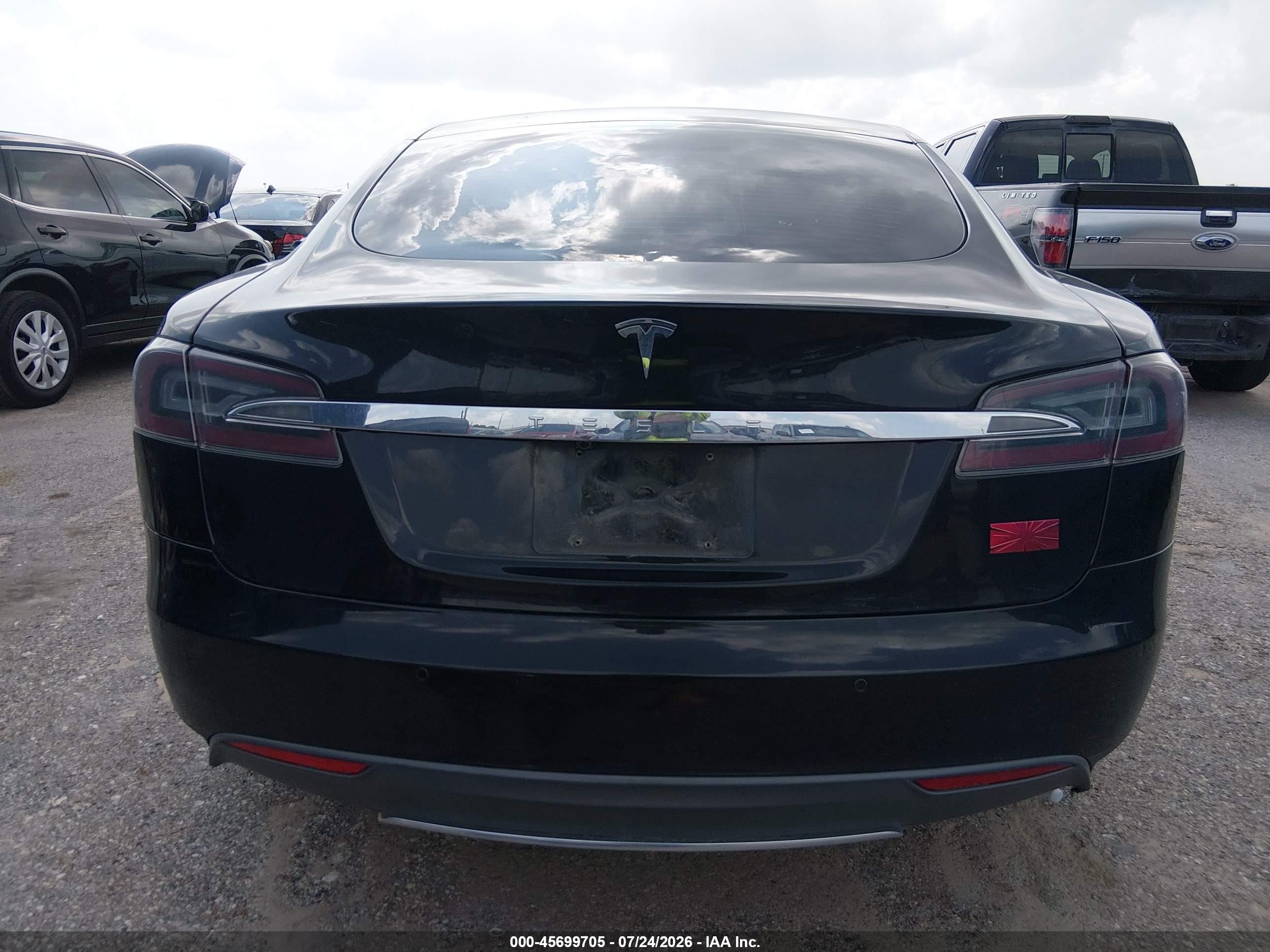 2014 Tesla Model S P85 Black vin: 5YJSA1H16EFP55767