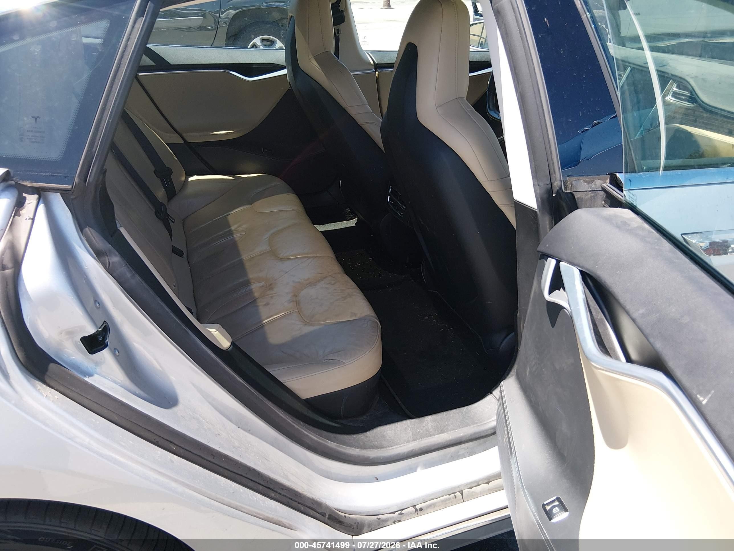 2015 Tesla Model S 60/70/85 Silver vin: 5YJSA1H16FF083999