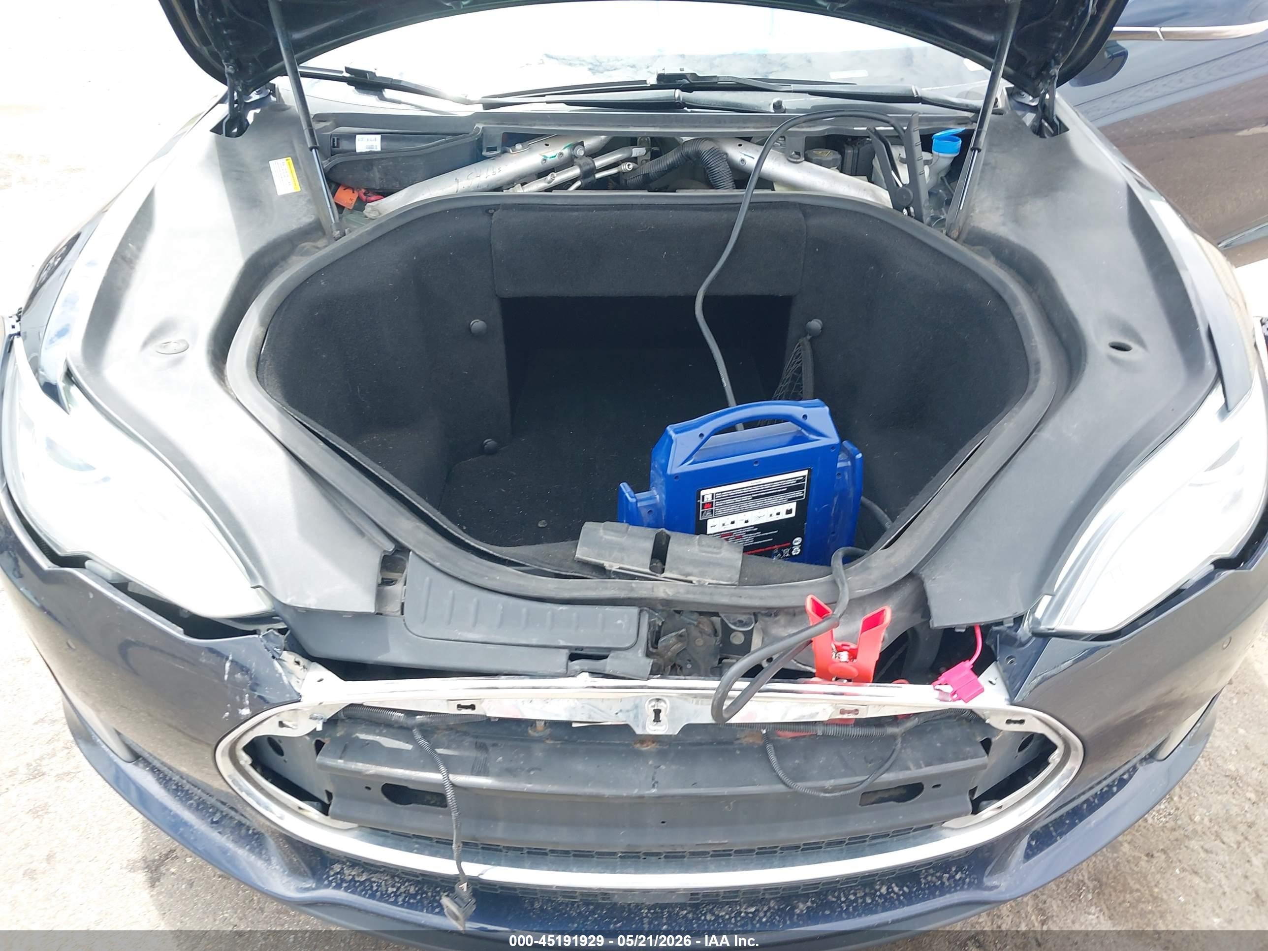 2015 Tesla Model S 60/70/85 Blue vin: 5YJSA1H16FFP74479