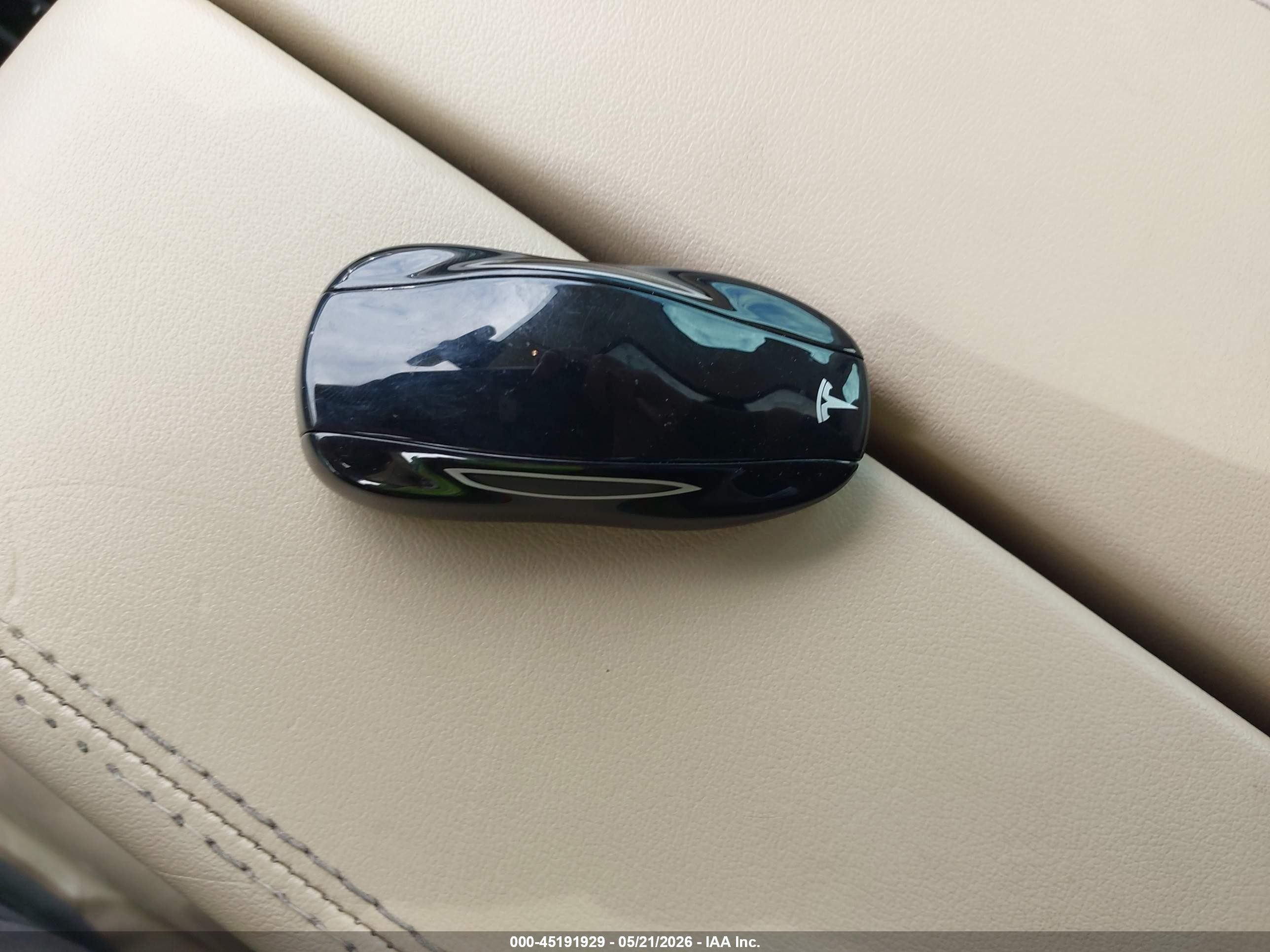 2015 Tesla Model S 60/70/85 Blue vin: 5YJSA1H16FFP74479