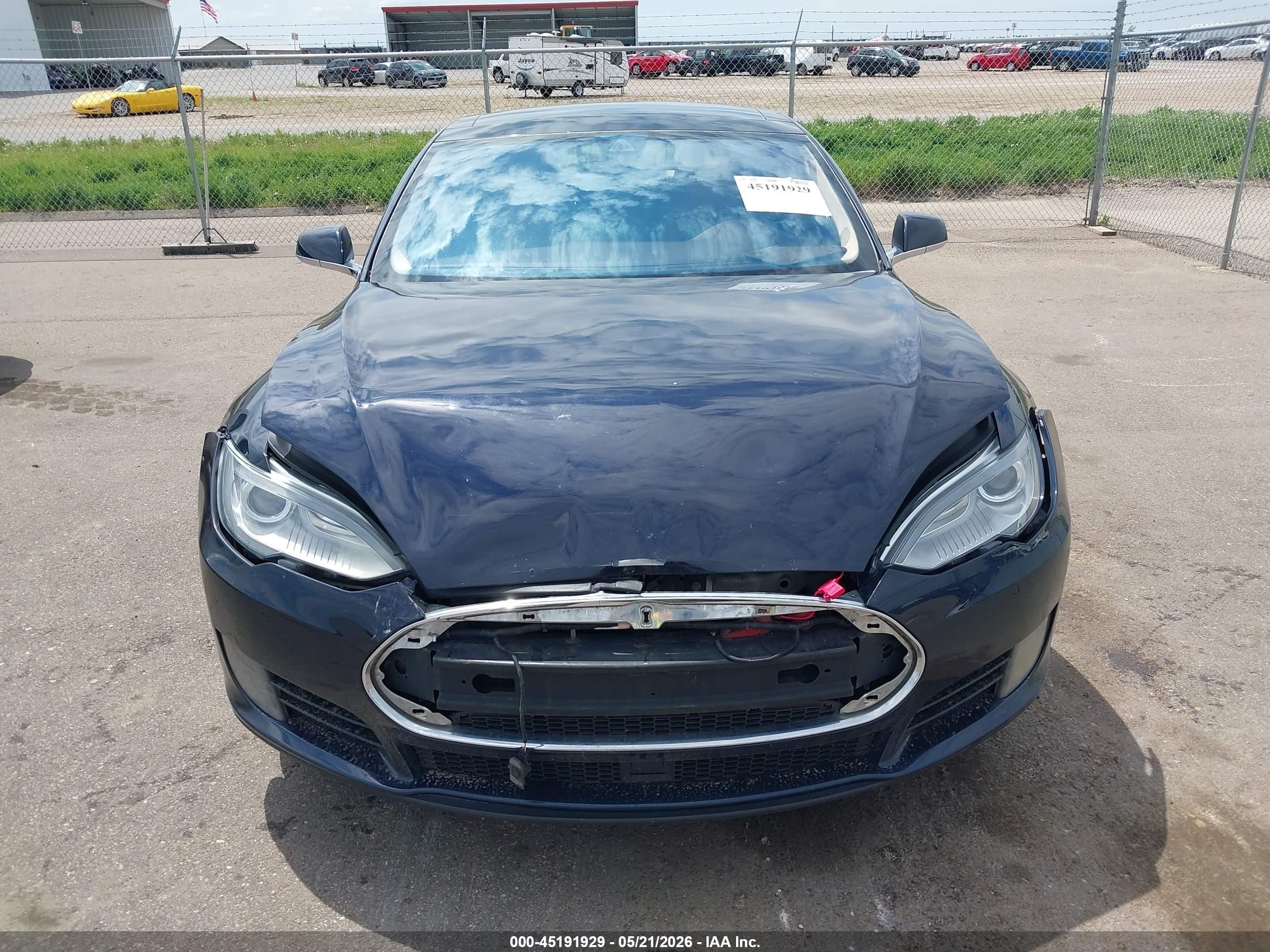 2015 Tesla Model S 60/70/85 Blue vin: 5YJSA1H16FFP74479