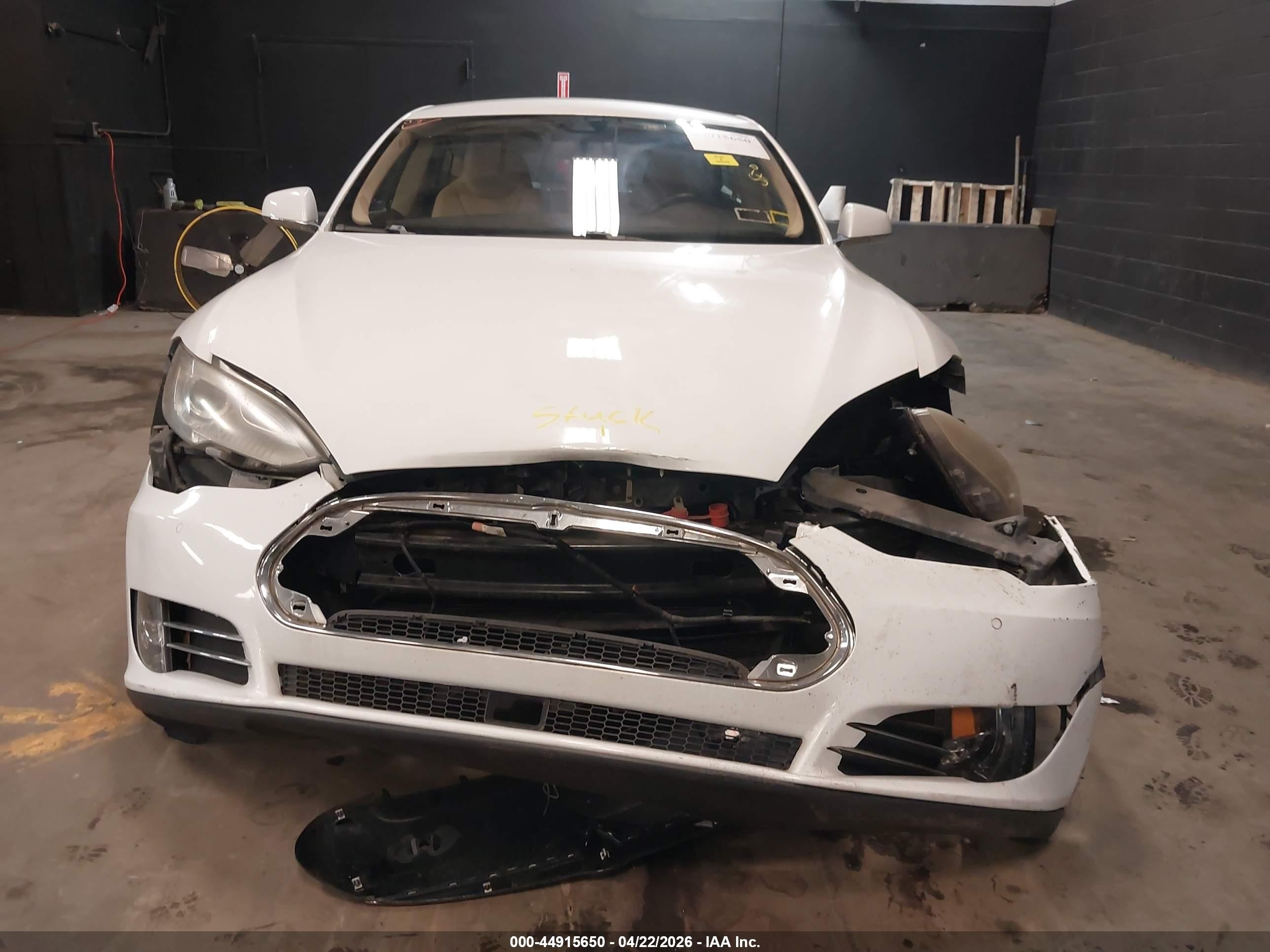 2015 Tesla Model S 60/70/85 White vin: 5YJSA1H16FFP77270