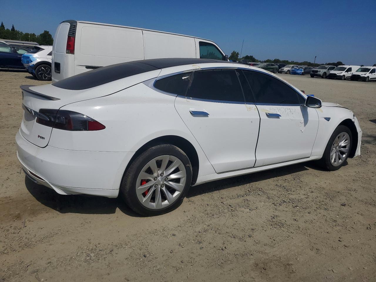 2014 Tesla Model S White vin: 5YJSA1H17EFP37763