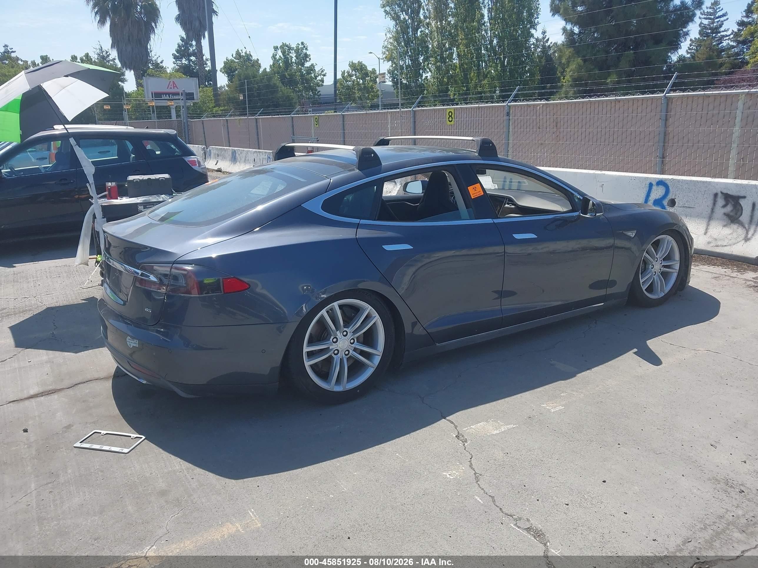 2014 Tesla Model S P85 Gray vin: 5YJSA1H17EFP46950