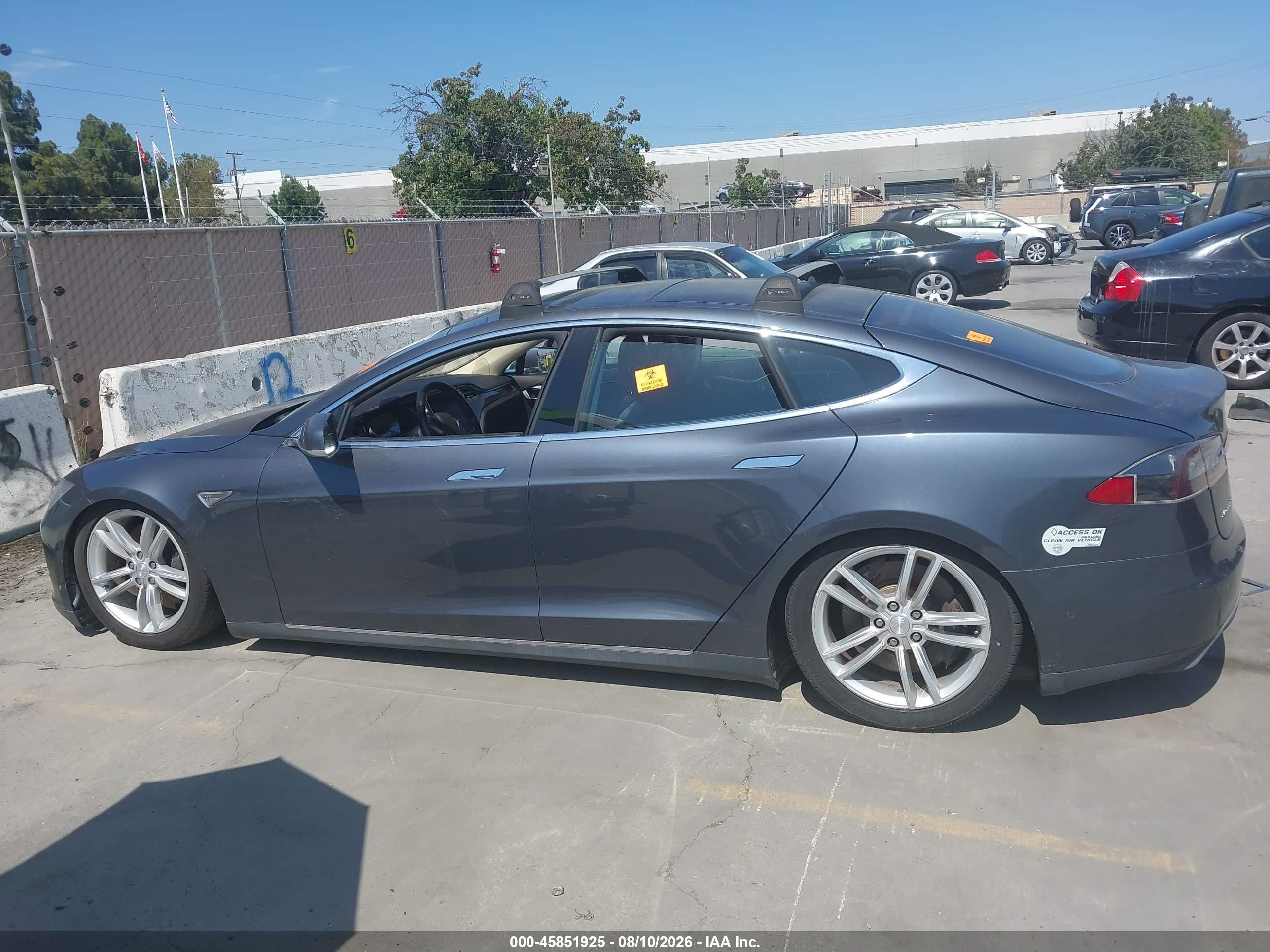 2014 Tesla Model S P85 Gray vin: 5YJSA1H17EFP46950