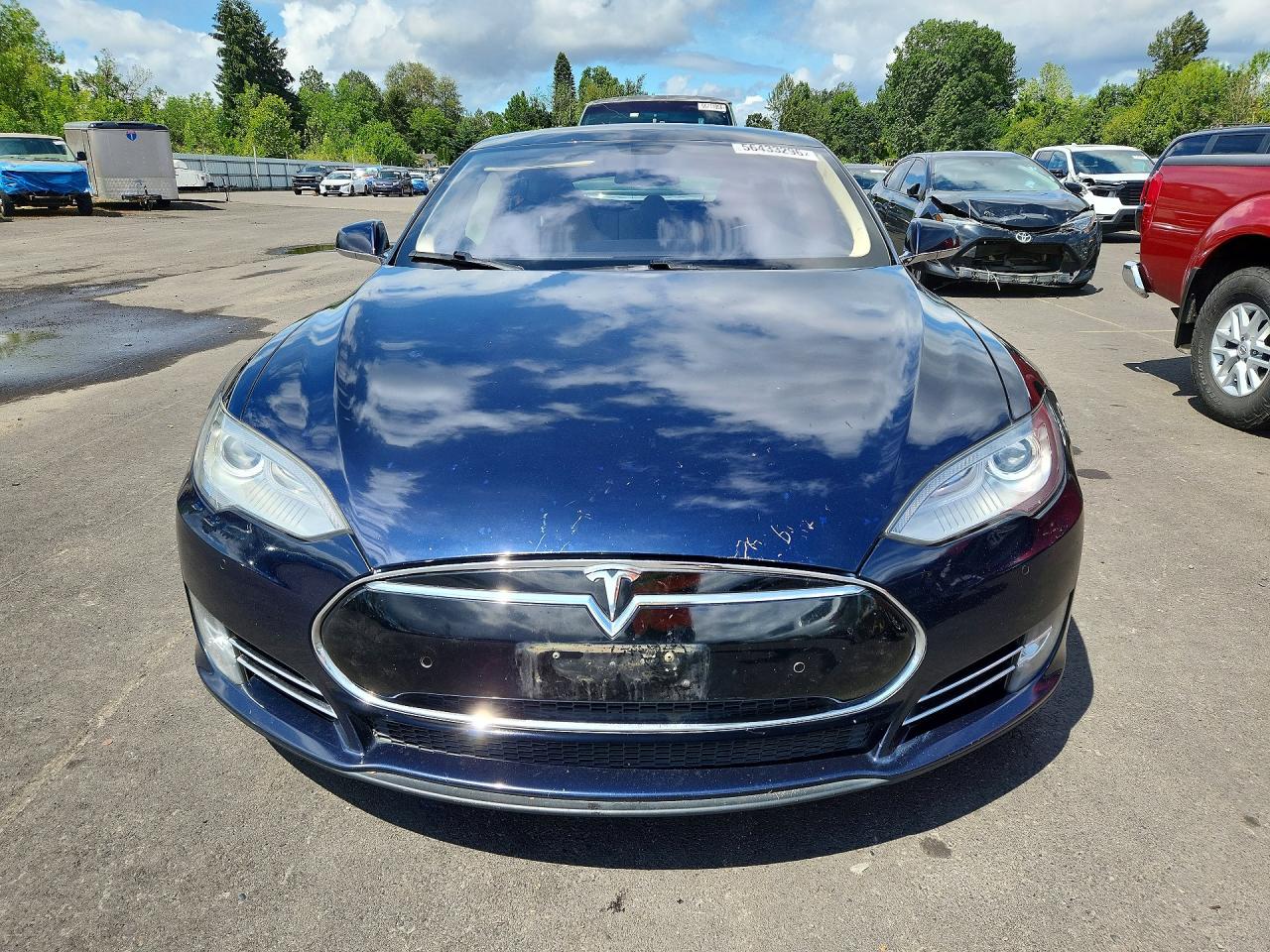 2014 Tesla Model S Blue vin: 5YJSA1H17EFP47435
