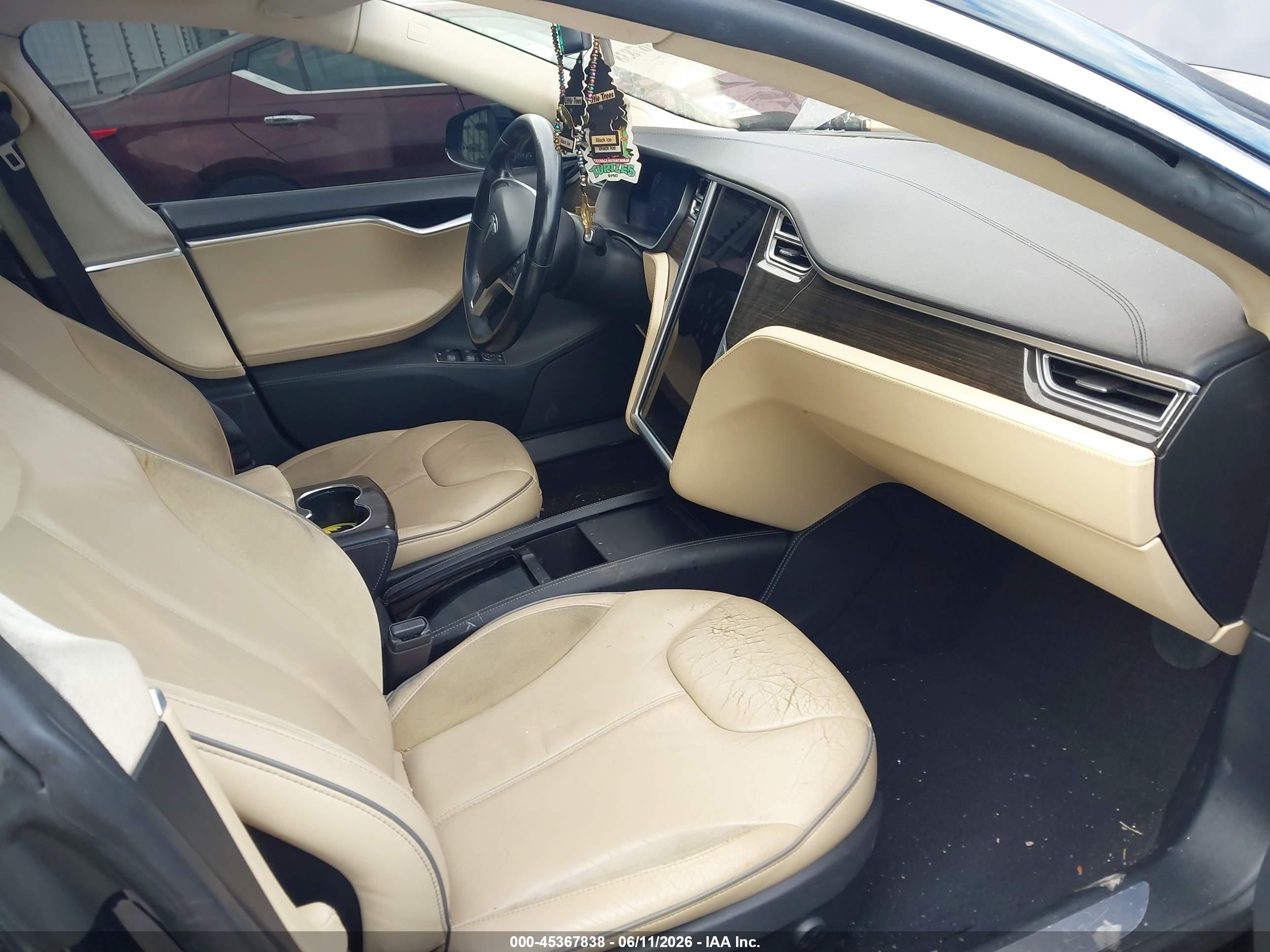 2014 Tesla Model S P85 Blue vin: 5YJSA1H17EFP61268