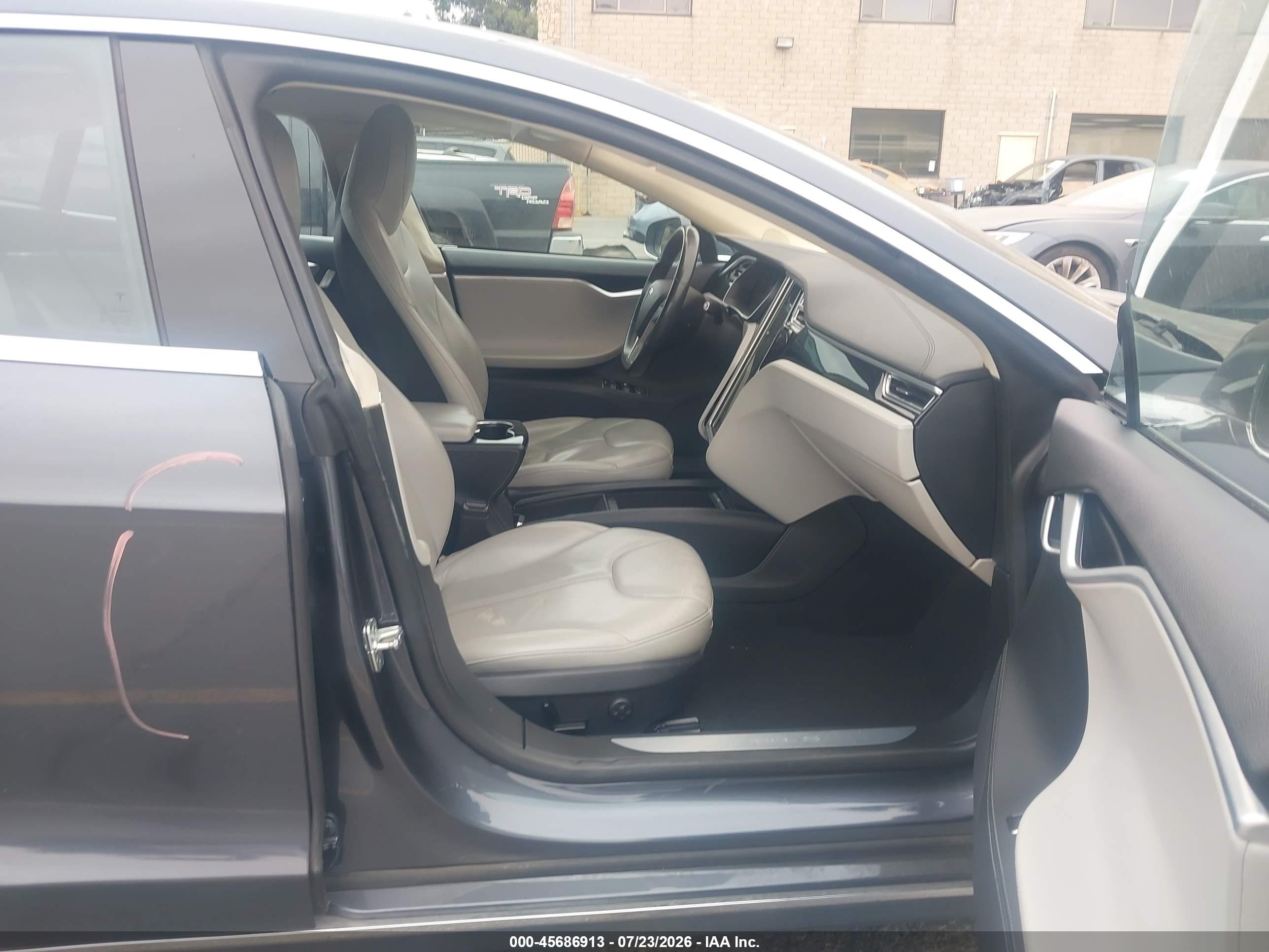 2014 Tesla Model S P85 Gray vin: 5YJSA1H17EFP62257