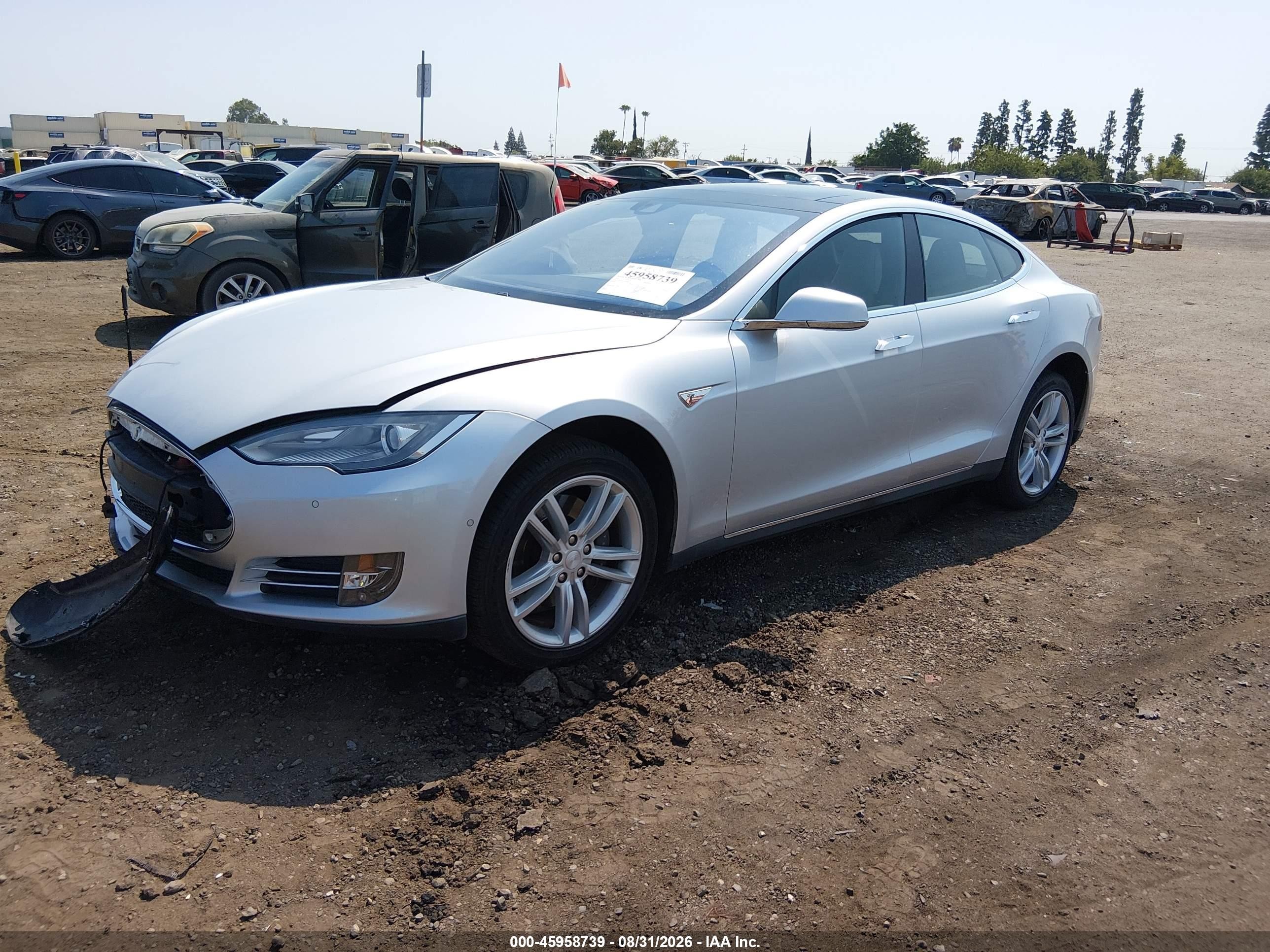 2015 Tesla Model S 60/70/85 Silver vin: 5YJSA1H17FF085423