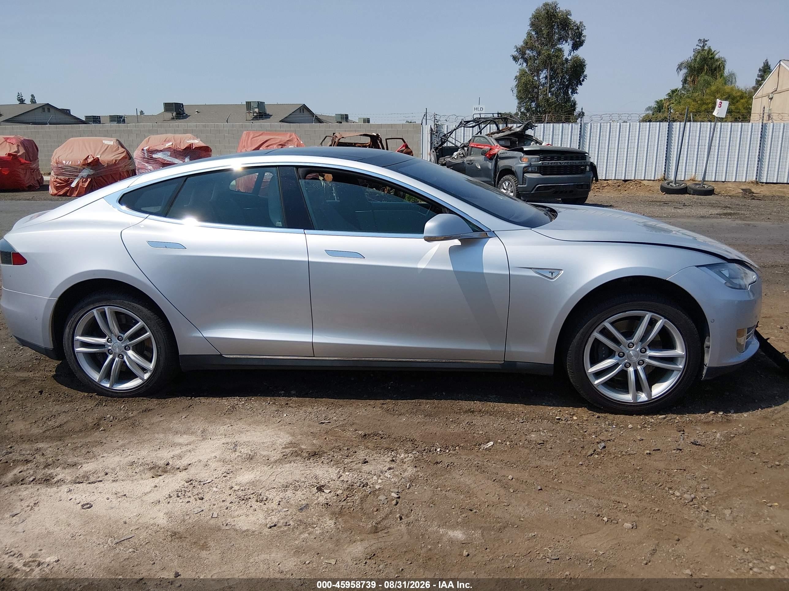 2015 Tesla Model S 60/70/85 Silver vin: 5YJSA1H17FF085423