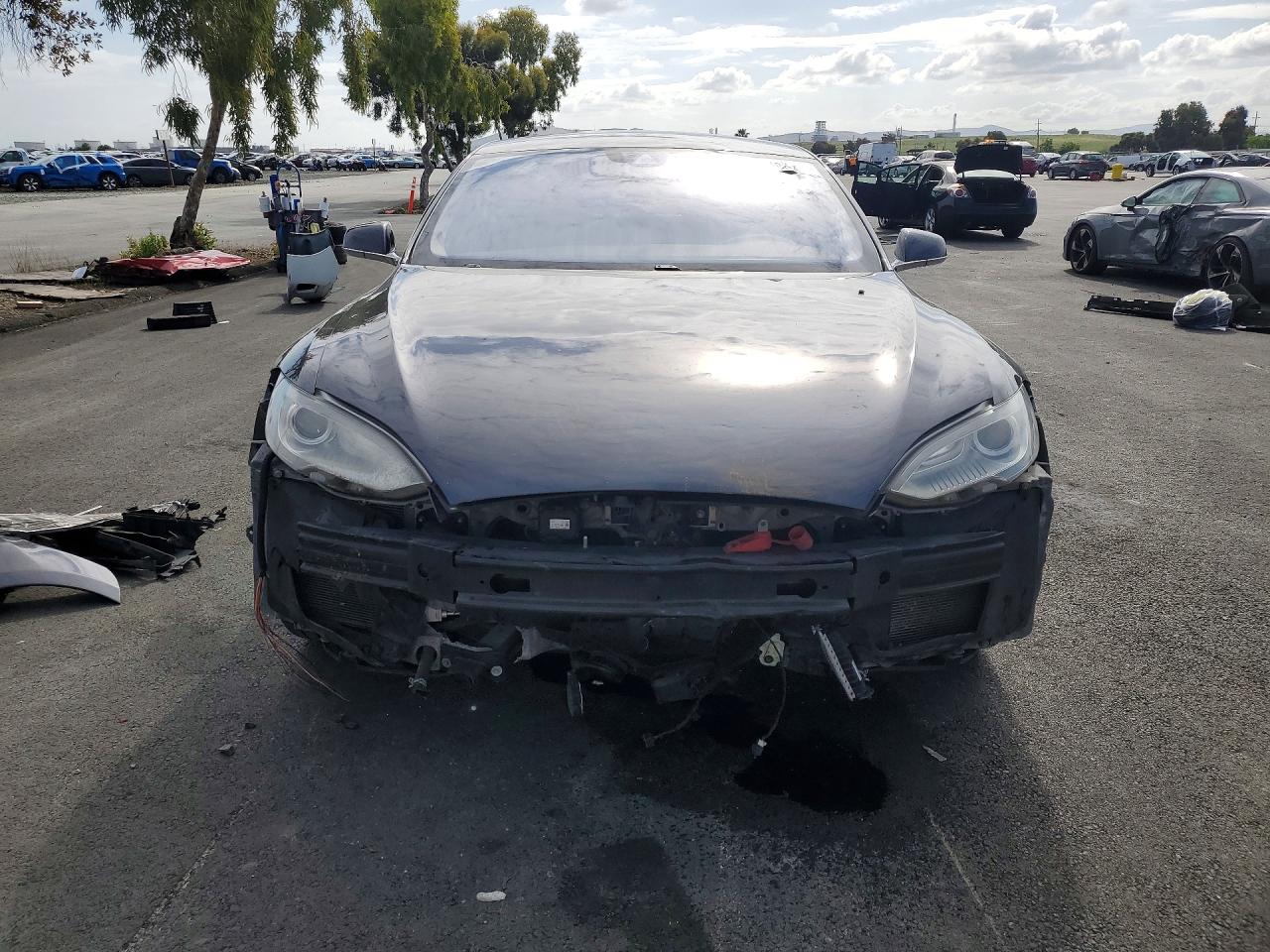 2015 Tesla Model S 85 Black vin: 5YJSA1H17FF098172