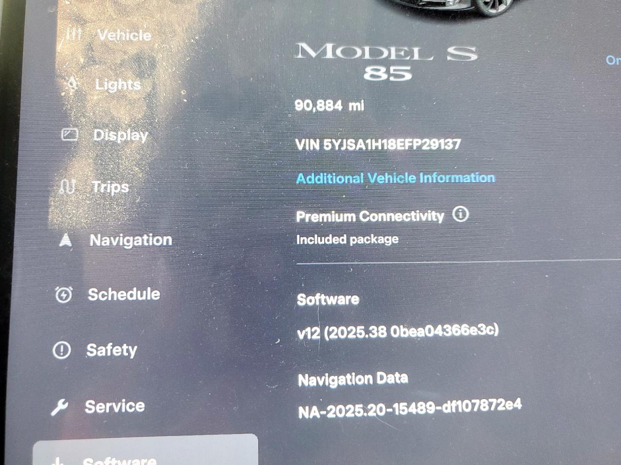 2014 Tesla Model S Black vin: 5YJSA1H18EFP29137