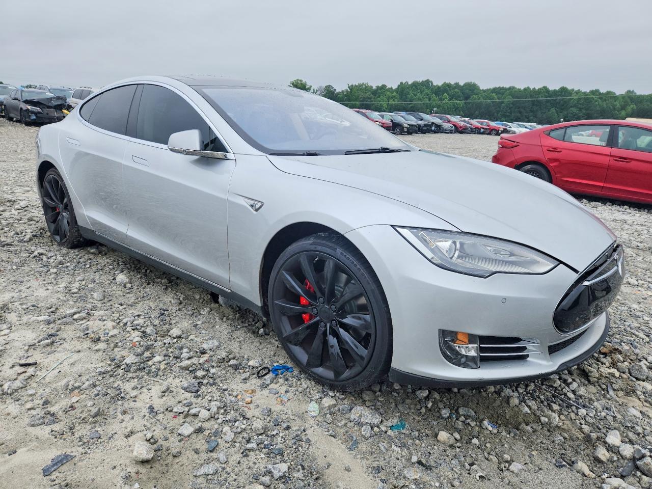 2014 Tesla Model S Silver vin: 5YJSA1H18EFP31745