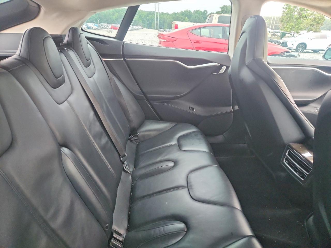 2014 Tesla Model S Silver vin: 5YJSA1H18EFP31745