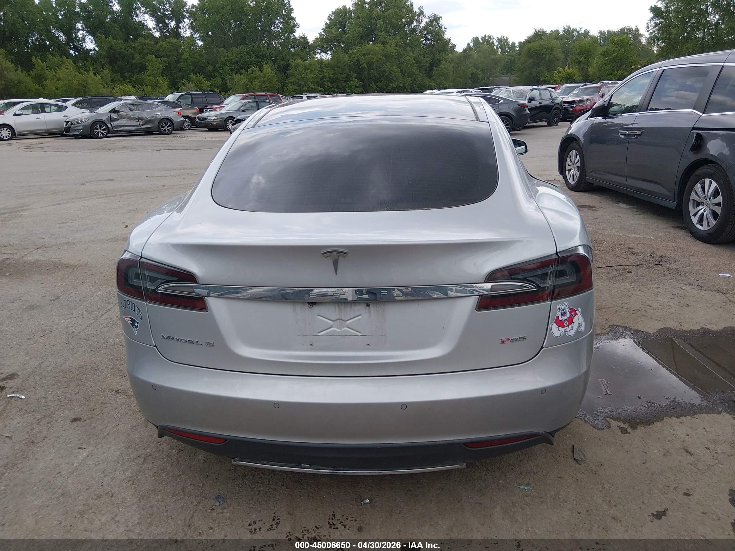 2014 Tesla Model S P85 Silver vin: 5YJSA1H18EFP45354