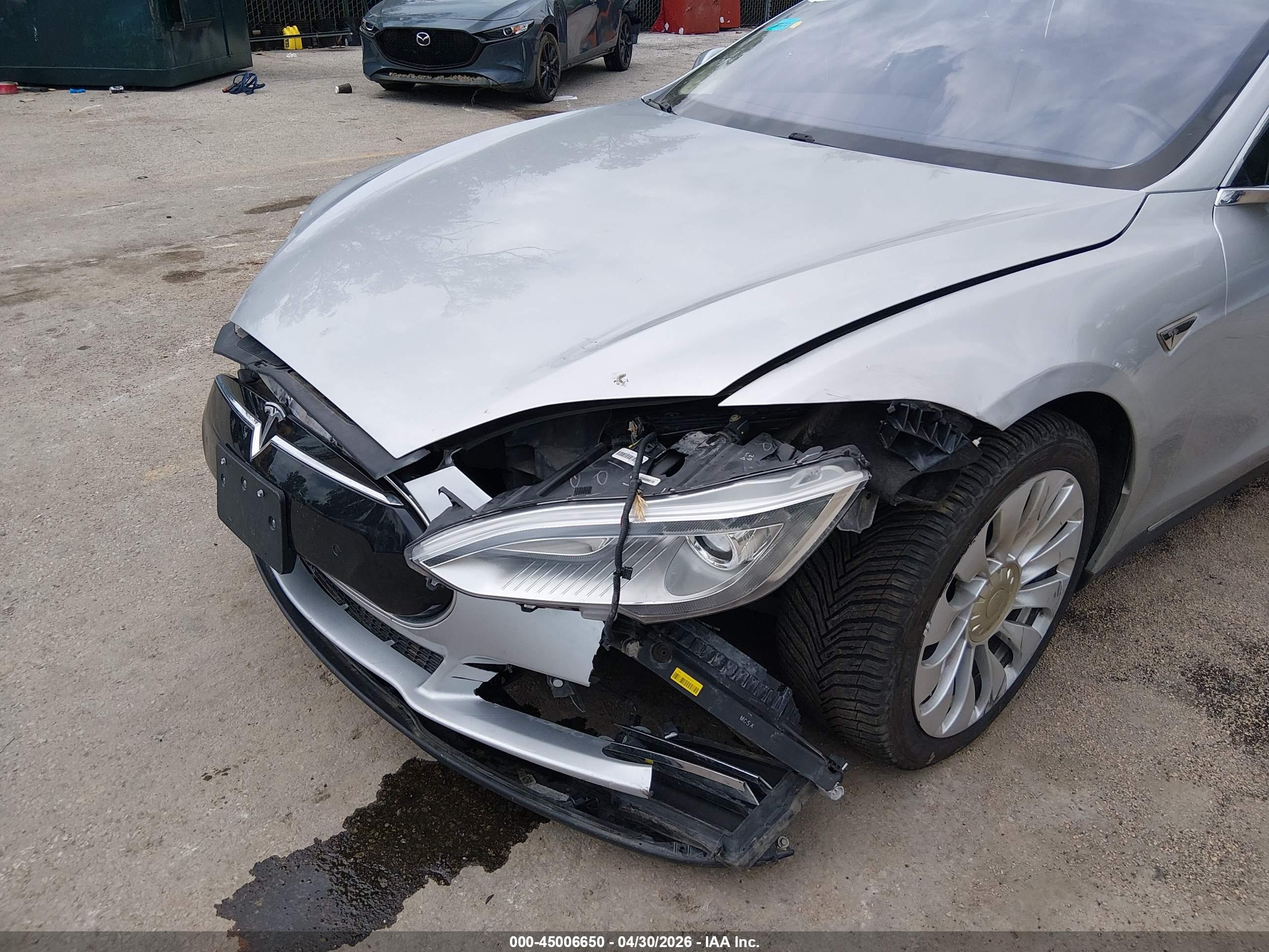 2014 Tesla Model S P85 Silver vin: 5YJSA1H18EFP45354