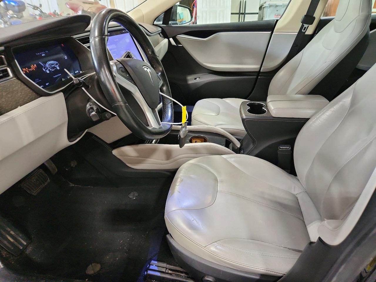 2014 Tesla Model S Black vin: 5YJSA1H18EFP49436