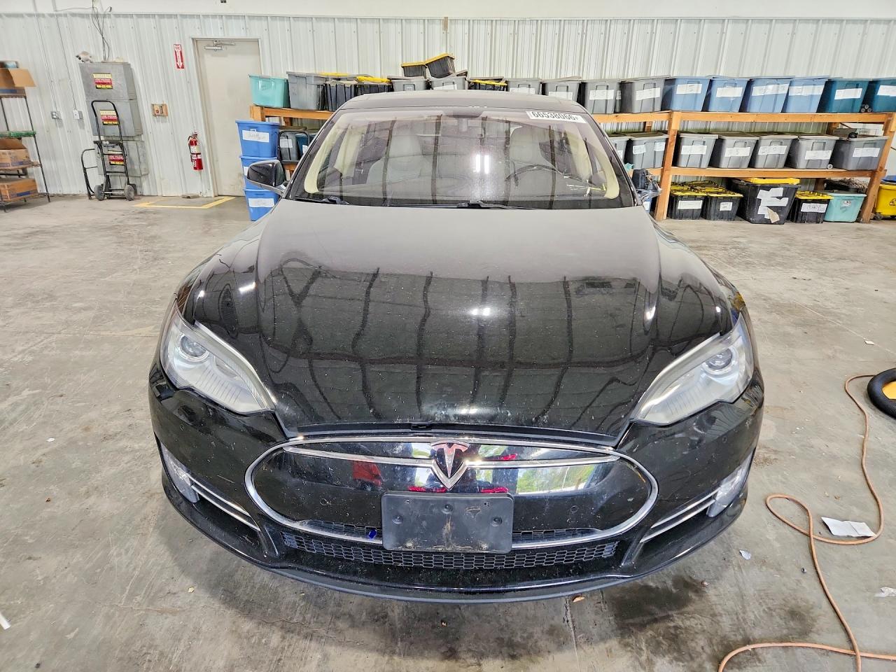 2014 Tesla Model S Black vin: 5YJSA1H18EFP49436