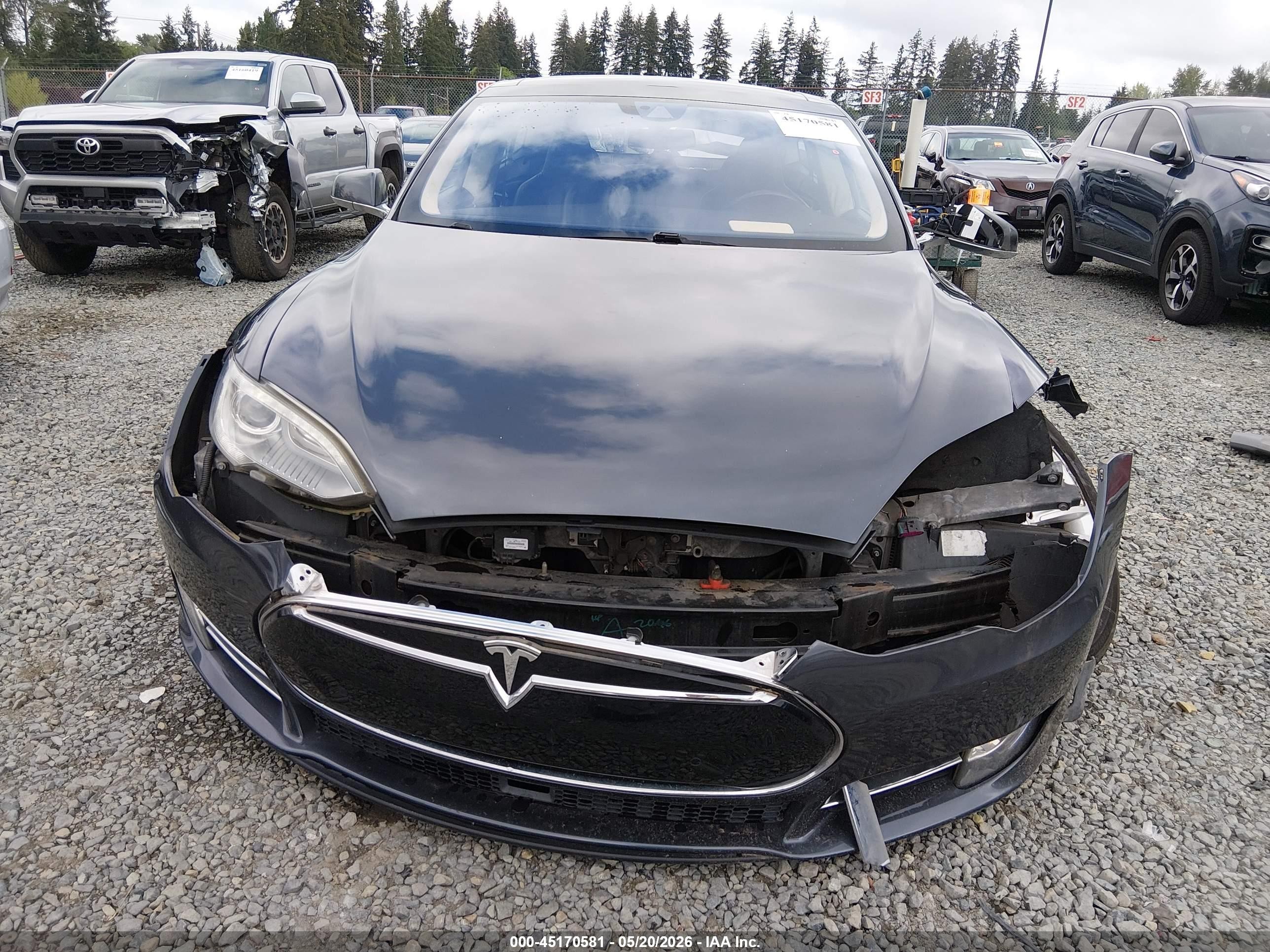 2014 Tesla Model S P85 Gray vin: 5YJSA1H18EFP53633