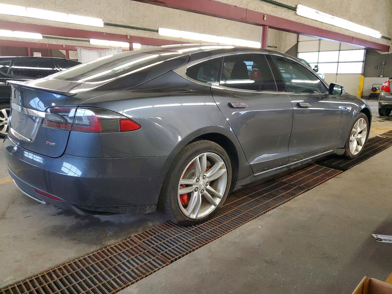 2014 Tesla Model S Gray vin: 5YJSA1H18EFP54149