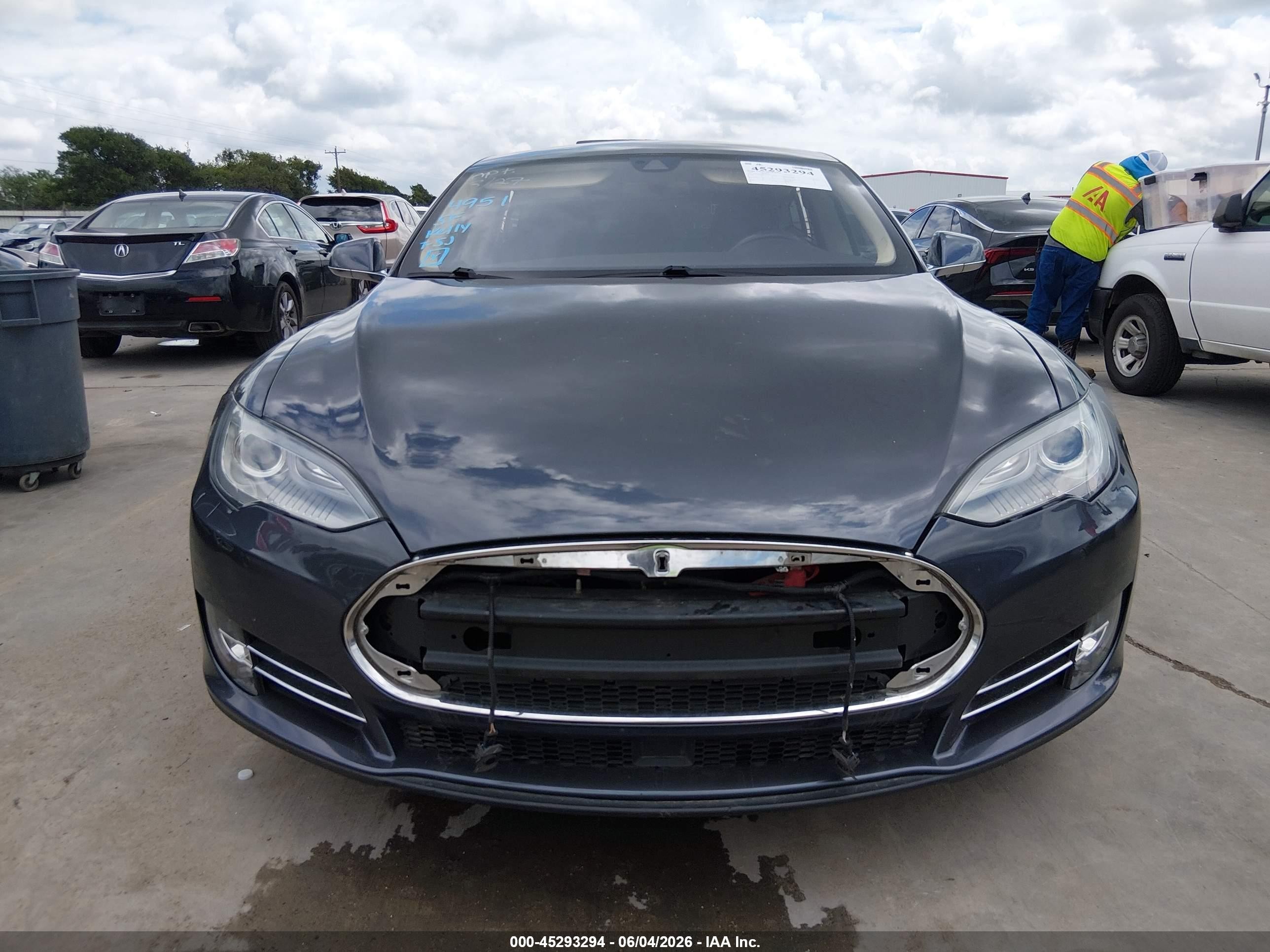 2014 Tesla Model S P85 Gray vin: 5YJSA1H18EFP61599