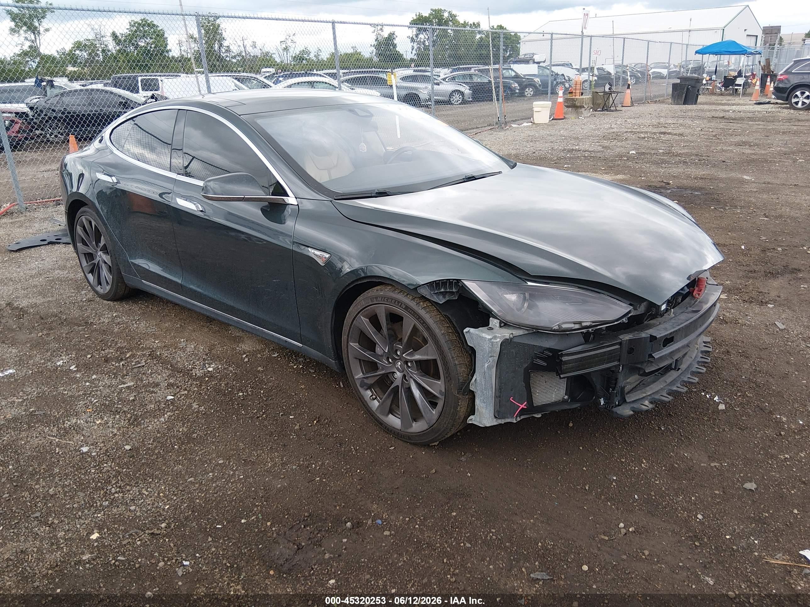 2014 Tesla Model S P85 Green vin: 5YJSA1H18EFP66091