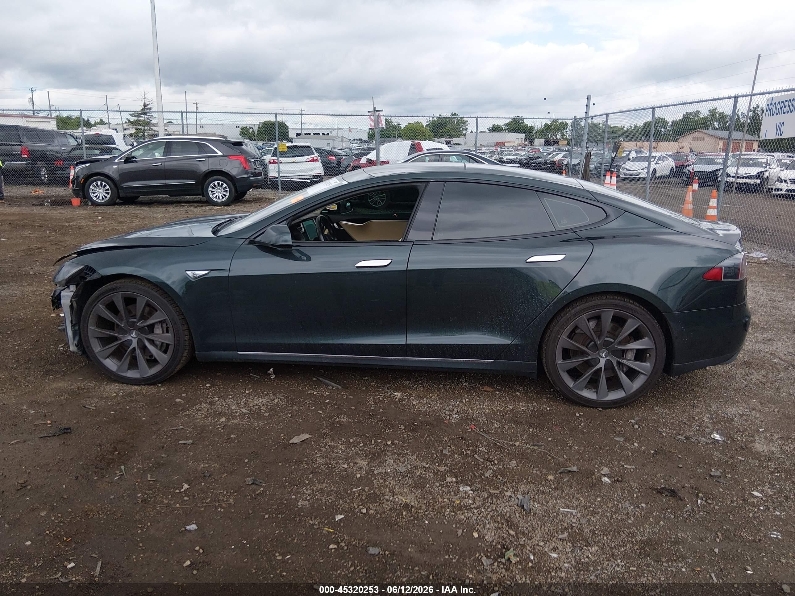 2014 Tesla Model S P85 Green vin: 5YJSA1H18EFP66091