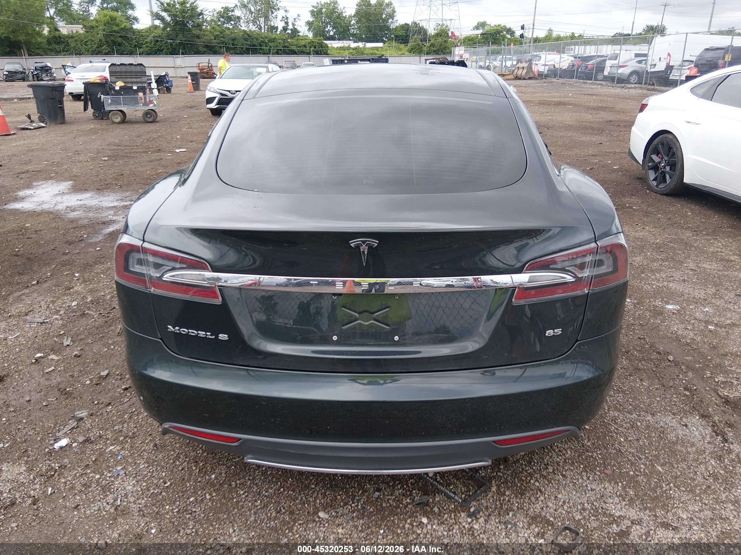 2014 Tesla Model S P85 Green vin: 5YJSA1H18EFP66091