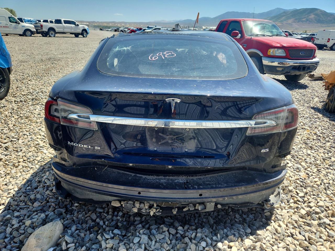 2014 Tesla Model S Blue vin: 5YJSA1H19EFP33469