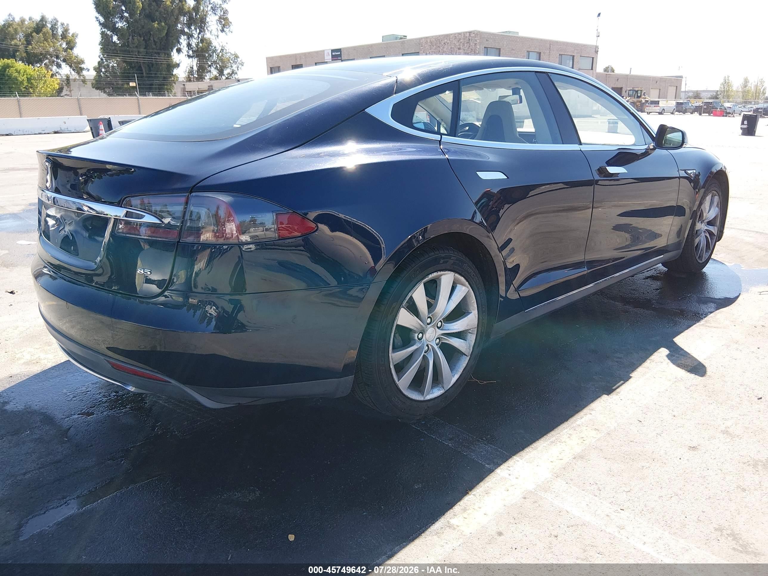 2014 Tesla Model S P85 Blue vin: 5YJSA1H19EFP36839