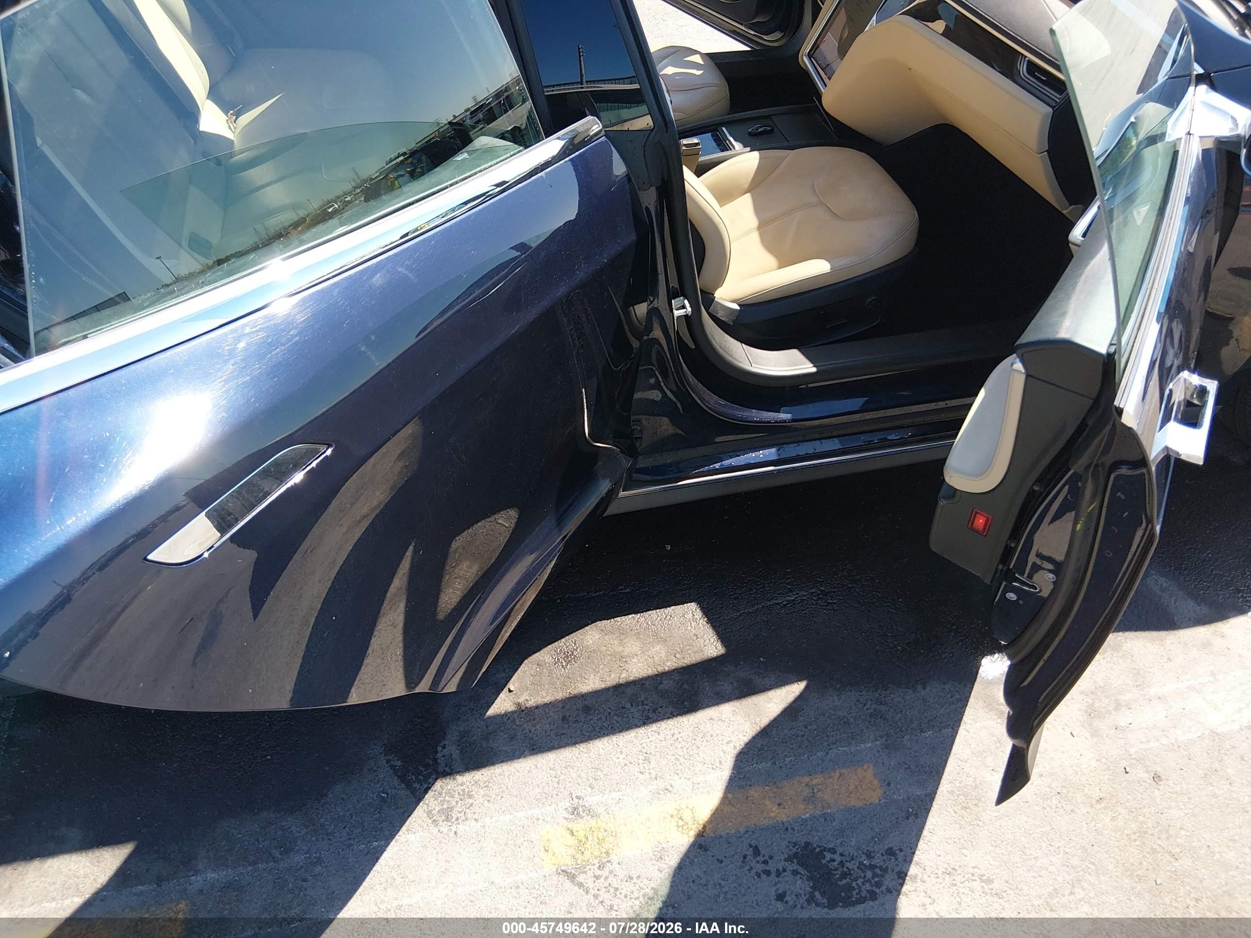 2014 Tesla Model S P85 Blue vin: 5YJSA1H19EFP36839