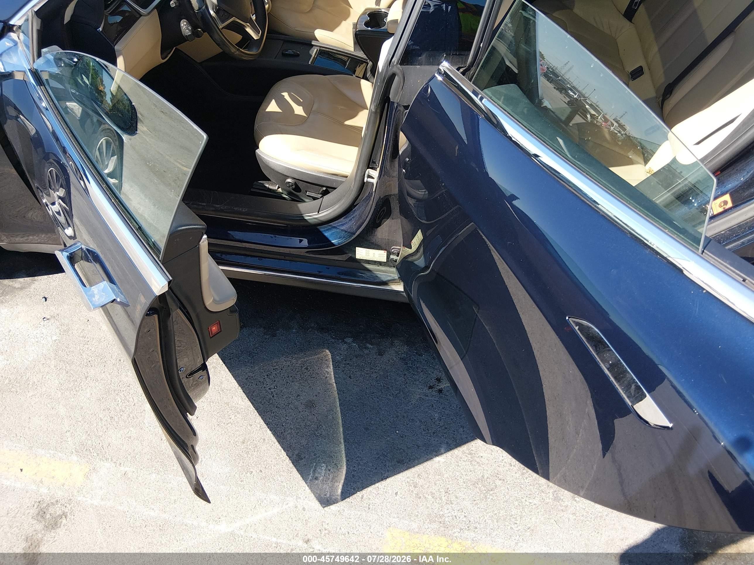 2014 Tesla Model S P85 Blue vin: 5YJSA1H19EFP36839