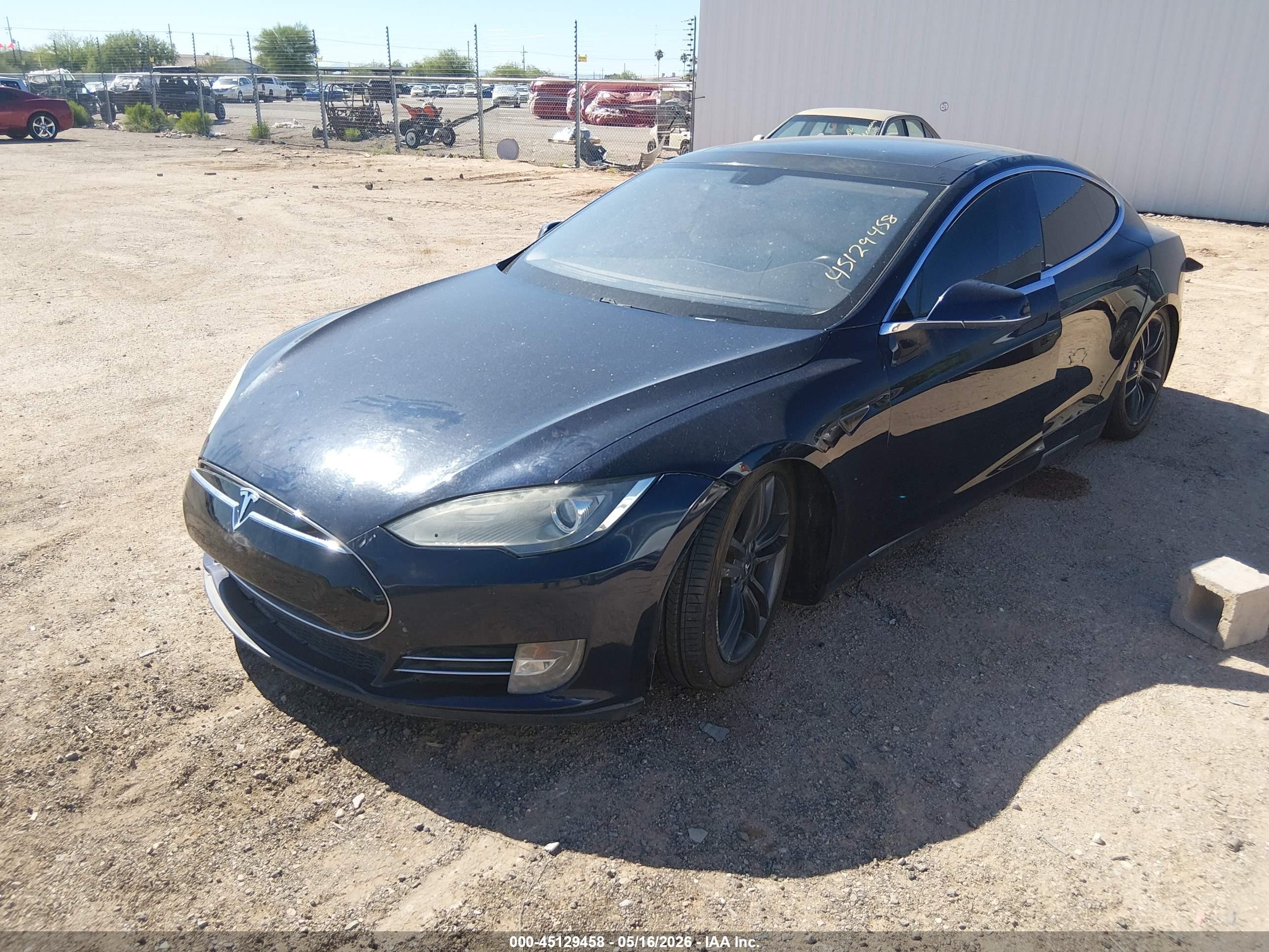 2014 Tesla Model S P85 Blue vin: 5YJSA1H19EFP38722