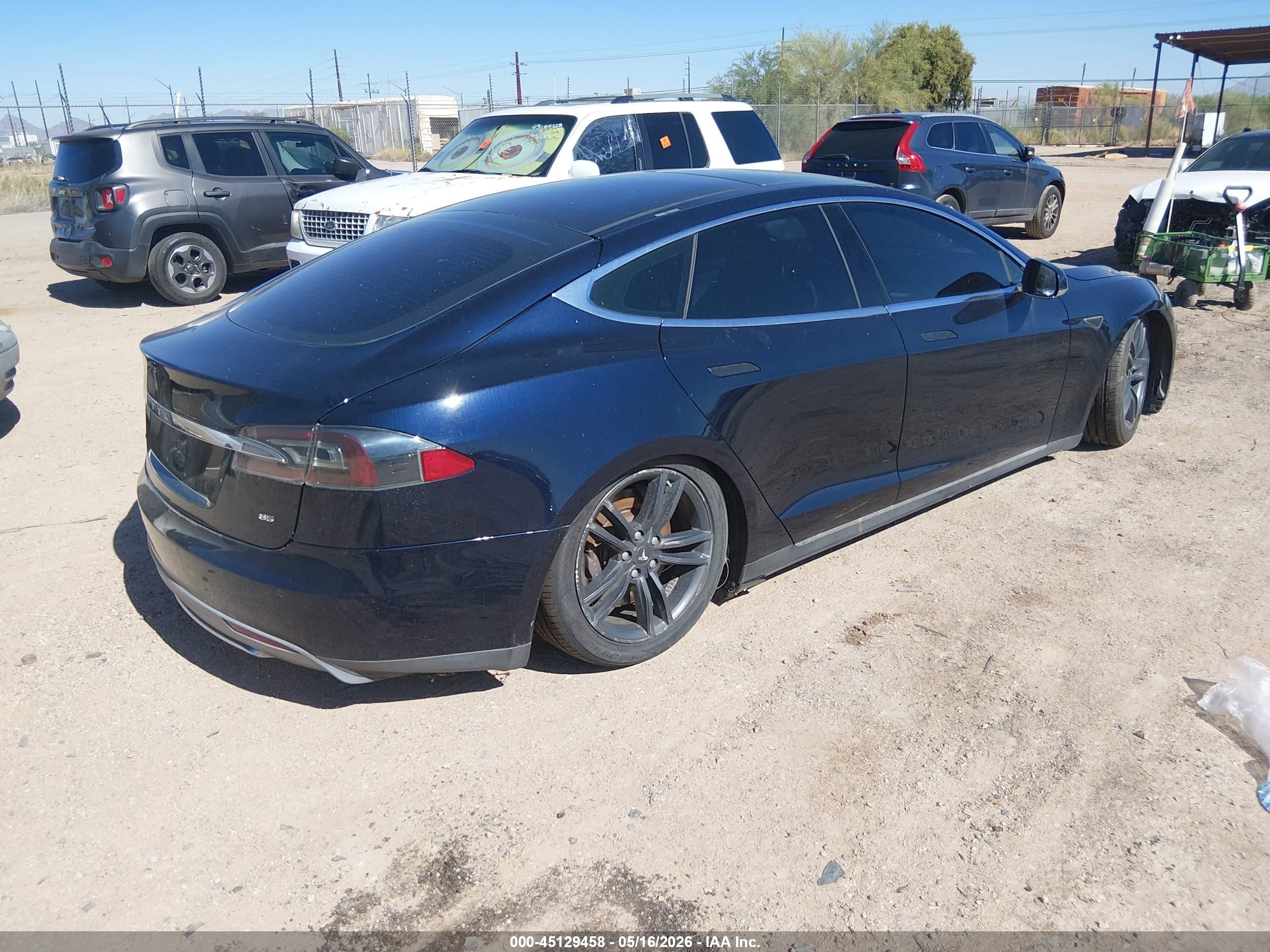 2014 Tesla Model S P85 Blue vin: 5YJSA1H19EFP38722