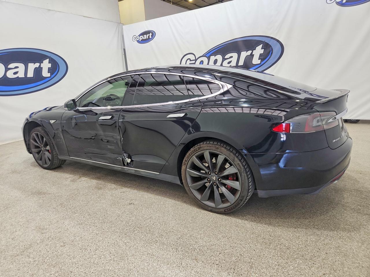 2014 Tesla Model S Black vin: 5YJSA1H19EFP45251