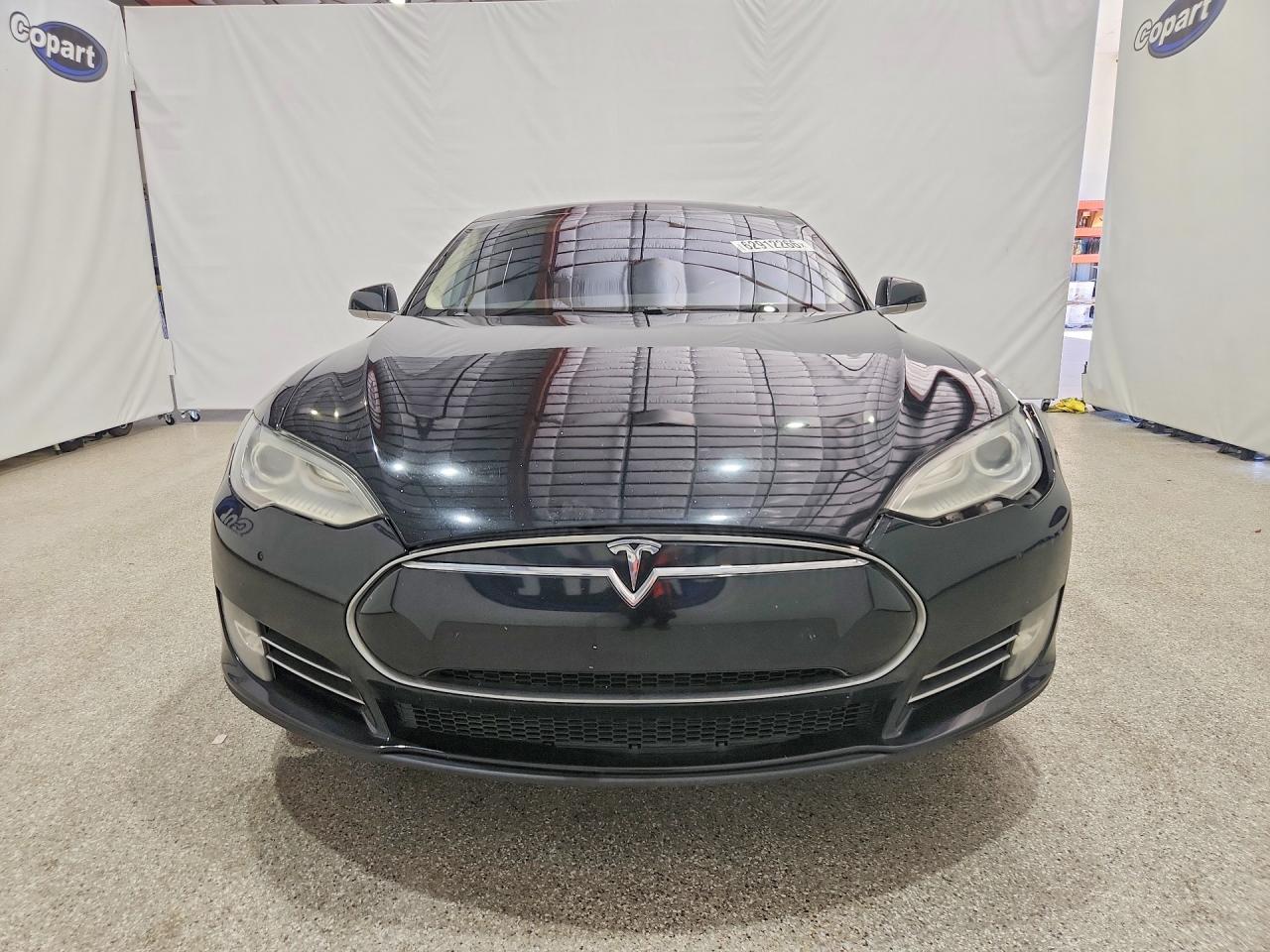 2014 Tesla Model S Black vin: 5YJSA1H19EFP45251