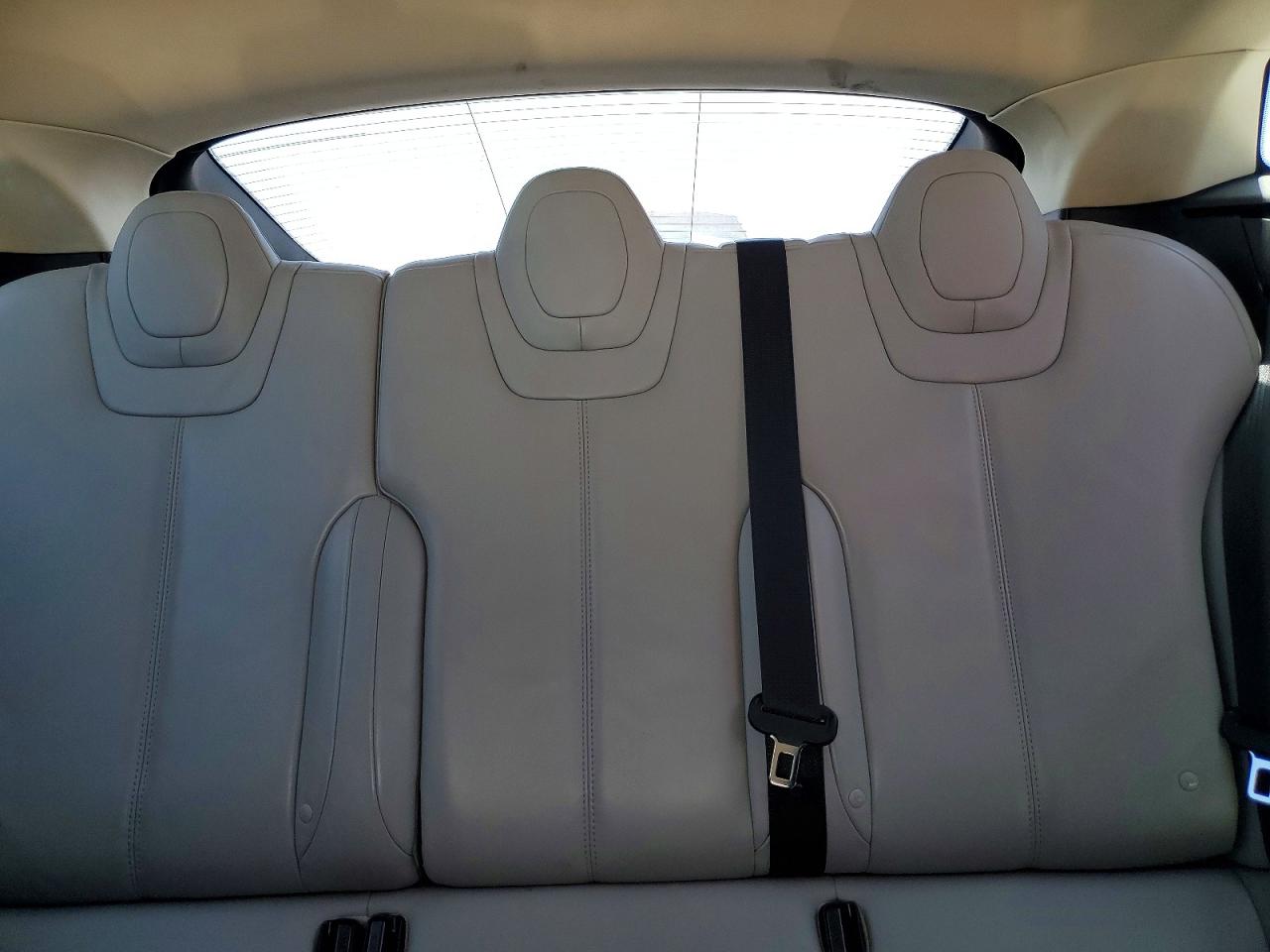 2014 Tesla Model S White vin: 5YJSA1H19EFP49994