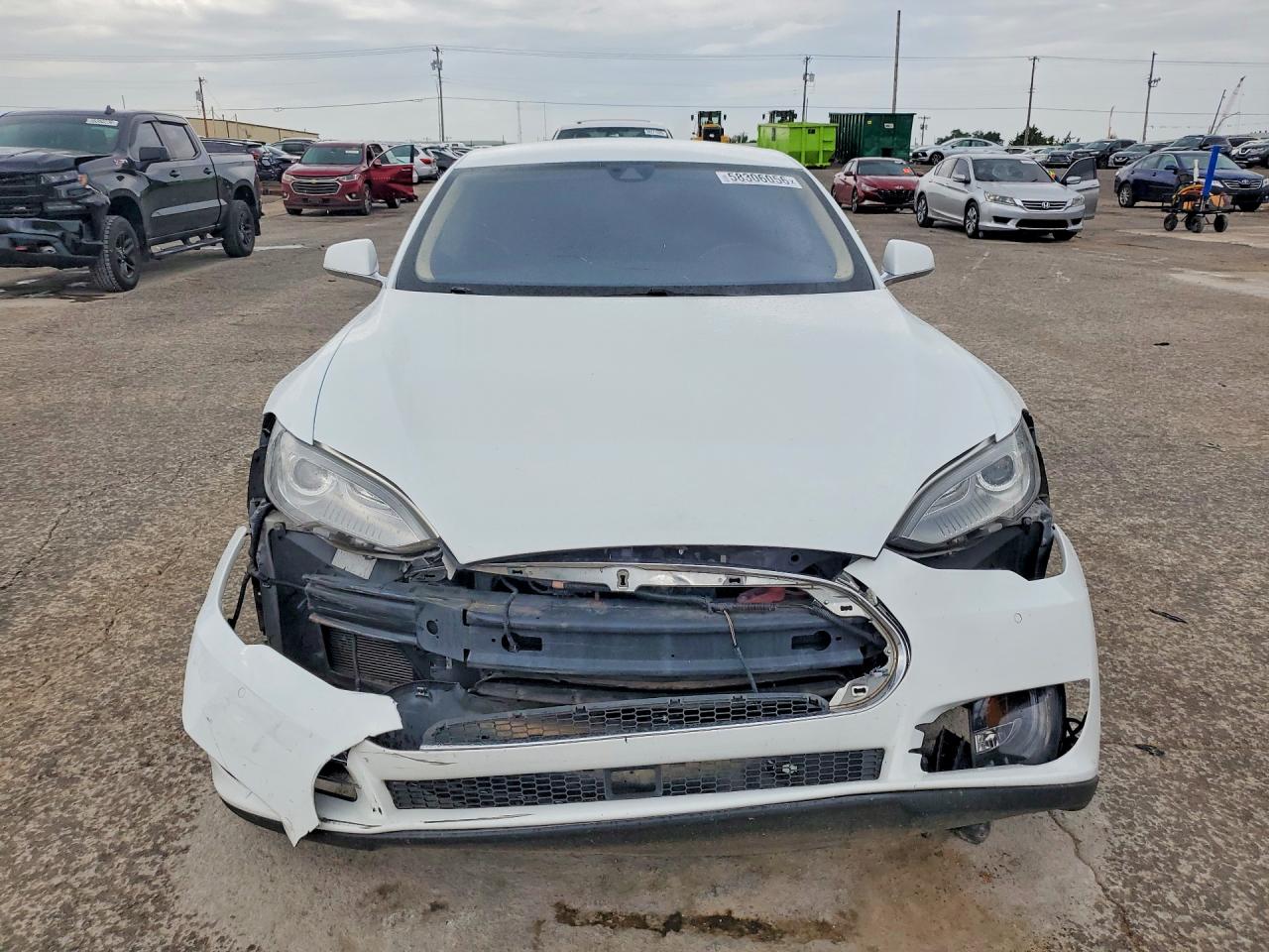 2014 Tesla Model S White vin: 5YJSA1H19EFP61336