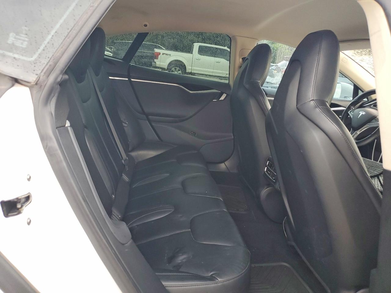 2014 Tesla Model S White vin: 5YJSA1H19EFP61336