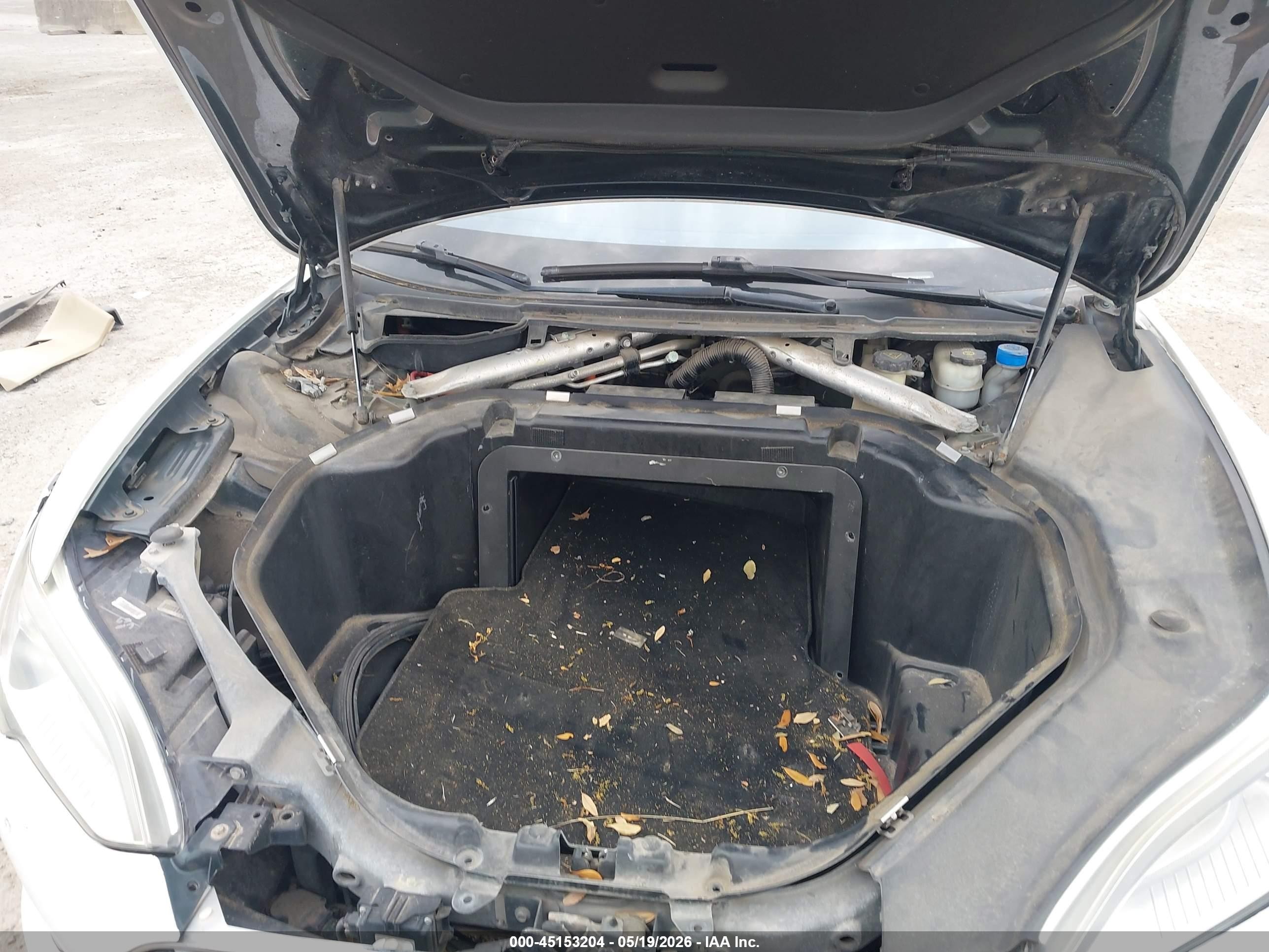 2014 Tesla Model S P85 Белый vin: 5YJSA1H1XEFP32685