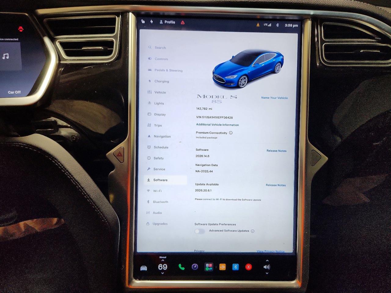 2014 Tesla Model S Blue vin: 5YJSA1H1XEFP36428