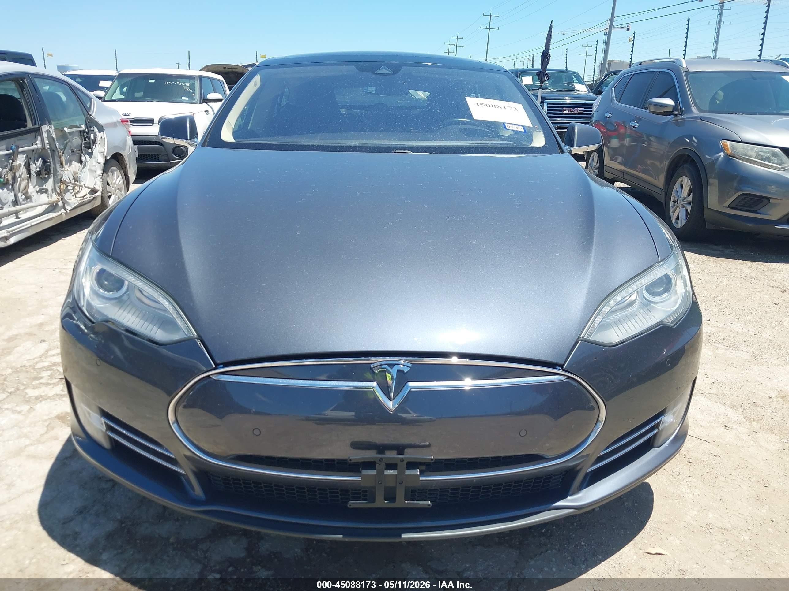 2014 Tesla Model S P85 Серый vin: 5YJSA1H1XEFP53018