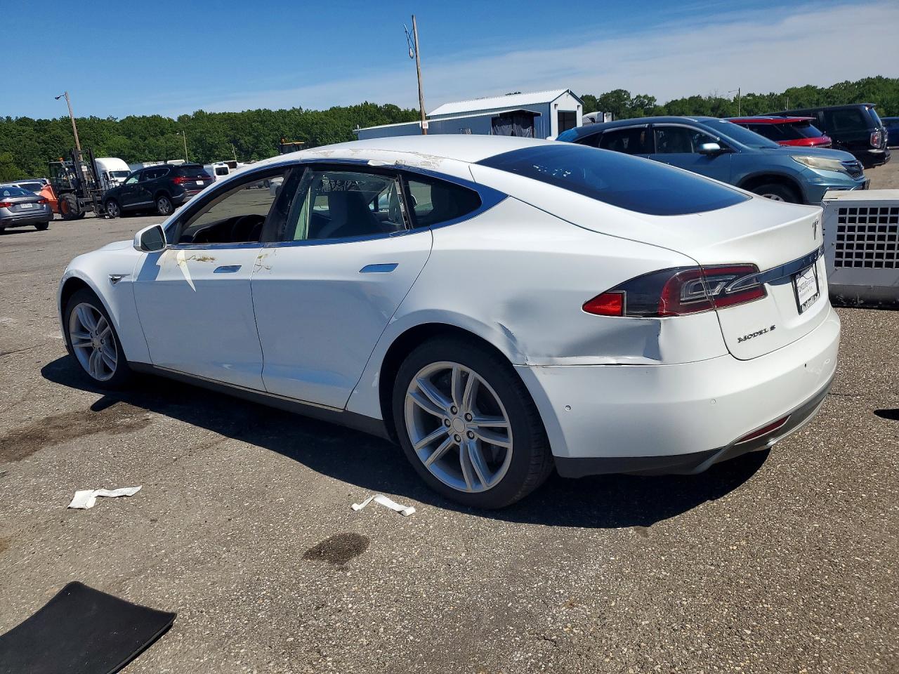 2014 Tesla Model S P85 White vin: 5YJSA1H1XEFP55657