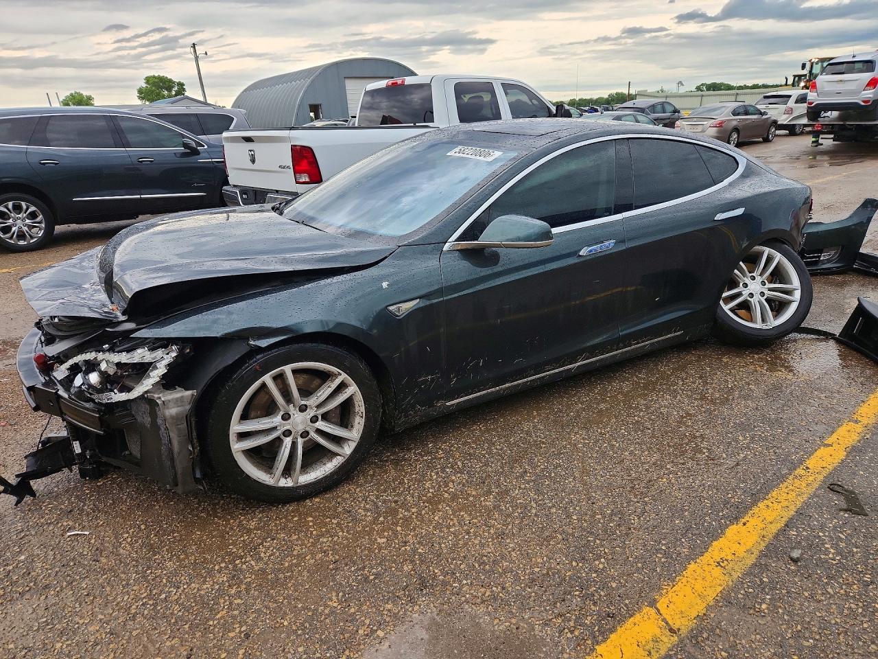 2014 Tesla Model S Green vin: 5YJSA1H1XEFP56887