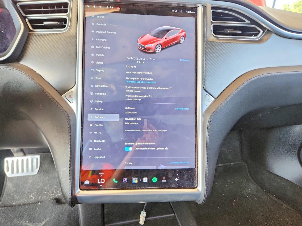 2015 Tesla Model S 85 Red vin: 5YJSA1H1XFFP70645